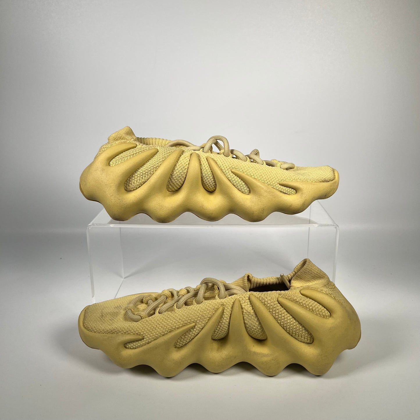 Yeezy 450 Sulfur (2022) Size 7 USED s17524