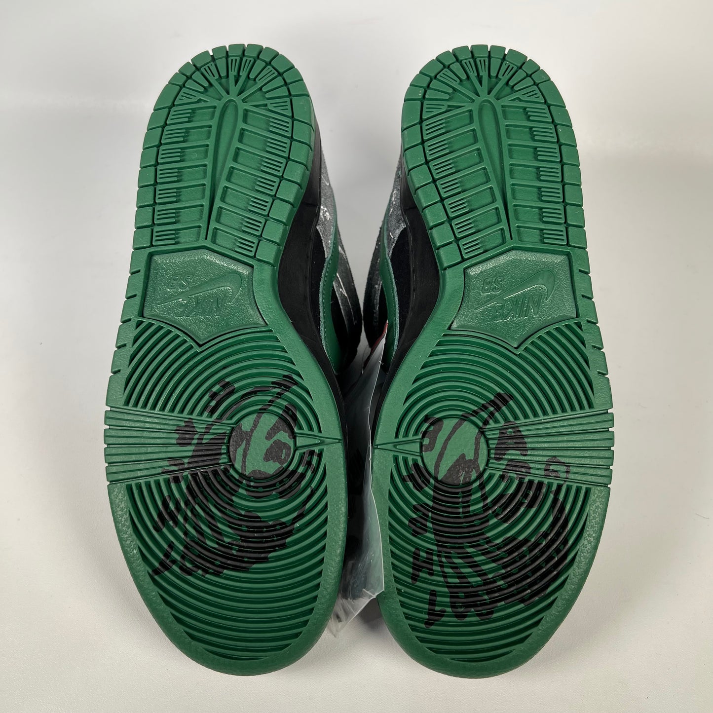 Nike SB There Skateboards (2024) Size 9 NEW s18678