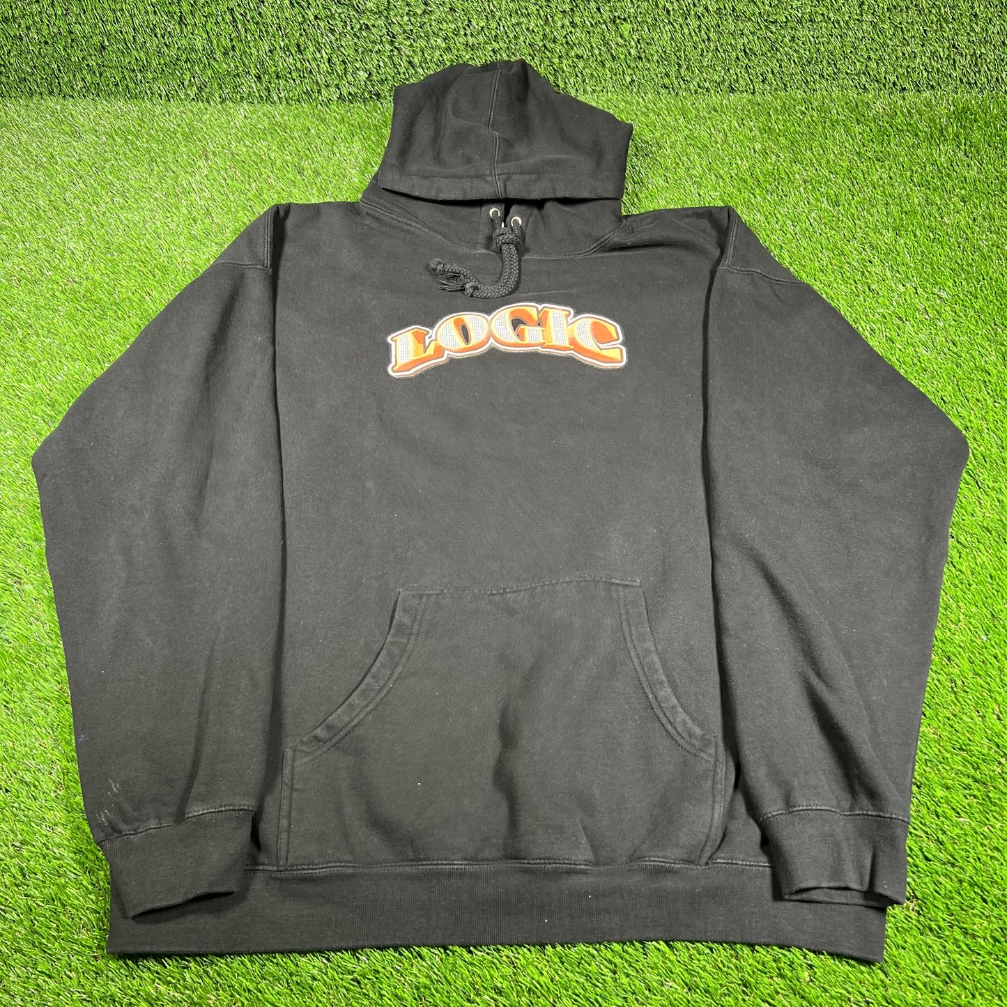 Logic Black Hoodie w/ Back Hit Size XXL USE v16703