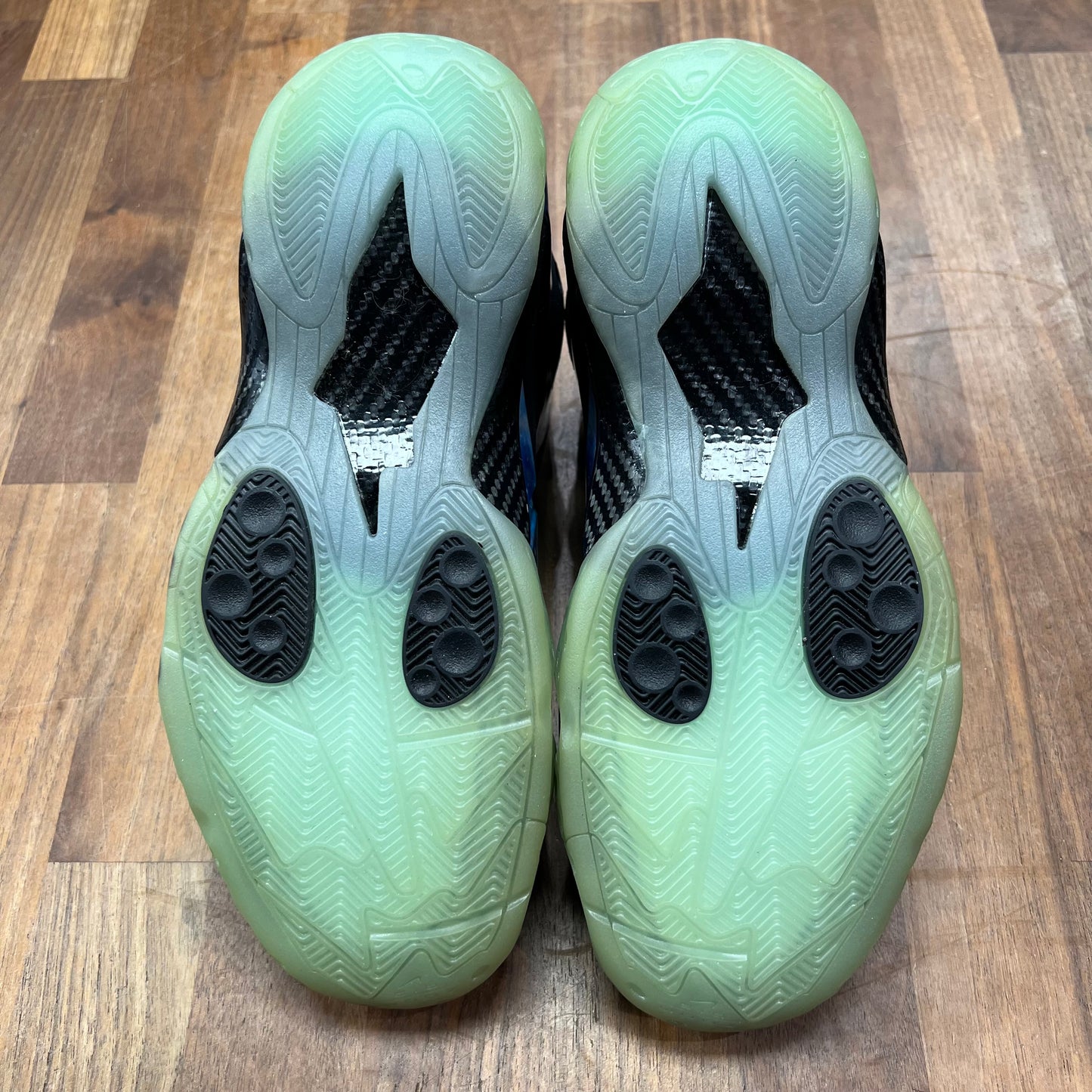 Nike Zoom Rookie Galaxy (2019) Size 8 USED s16896