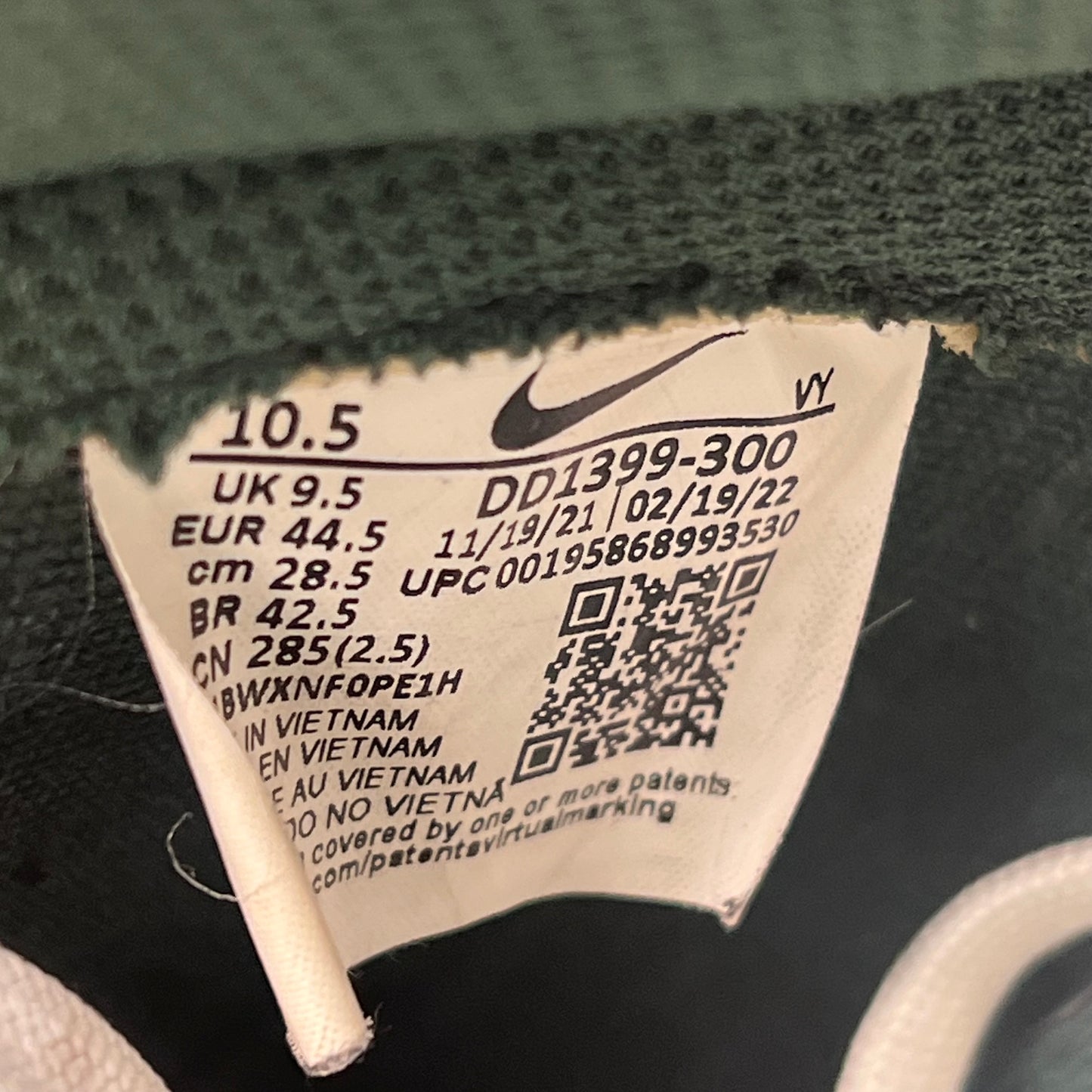 Nike Dunk High Australia (2022) Size 10.5 USED s20771