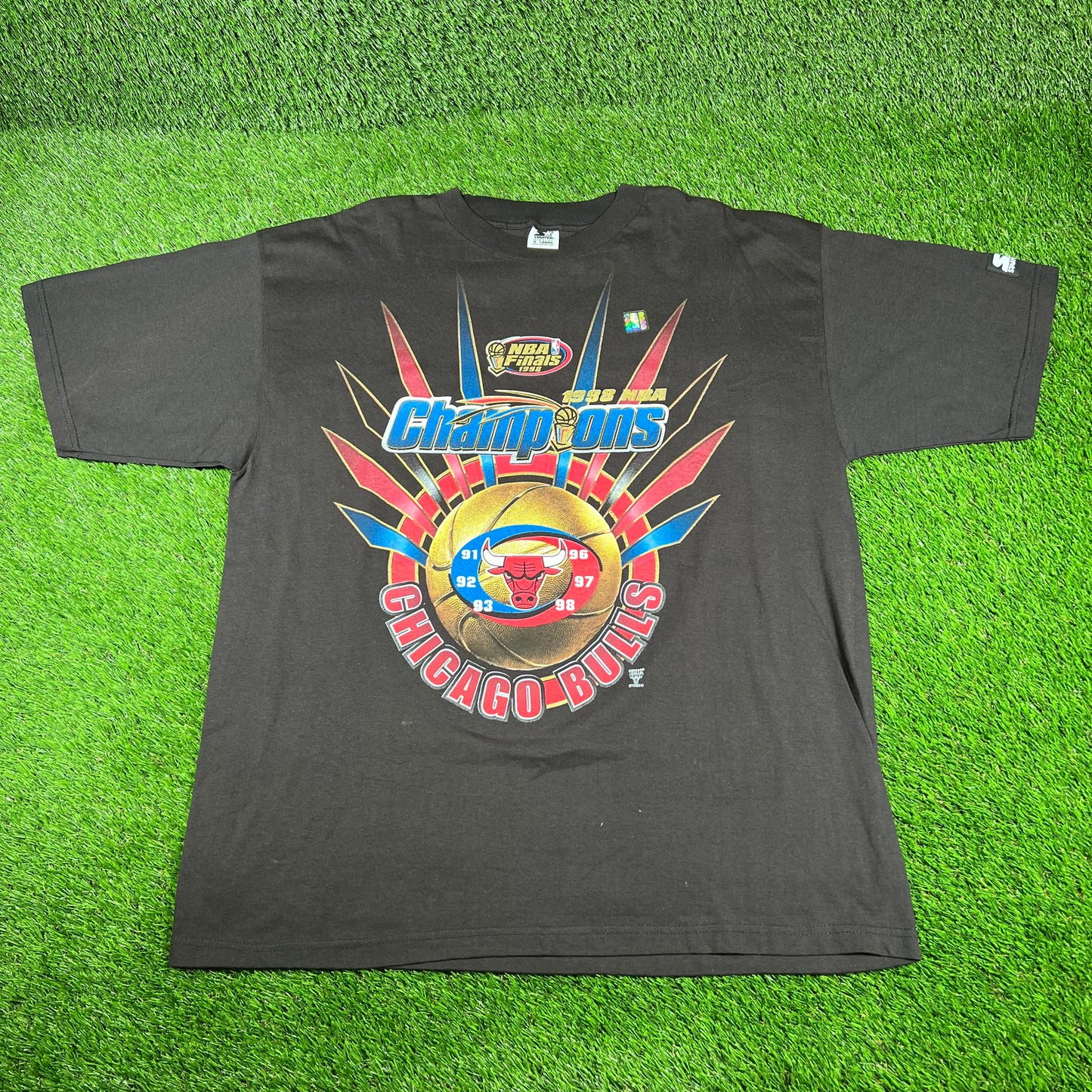 1998 Chicago Bulls NBA Champions Starter Tag Black Tee Size XL NEW v16738