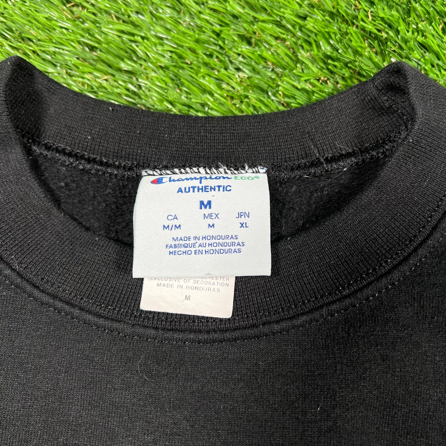 "New York Fuckin City" Black Champion Crewneck Size Medium USED v17010