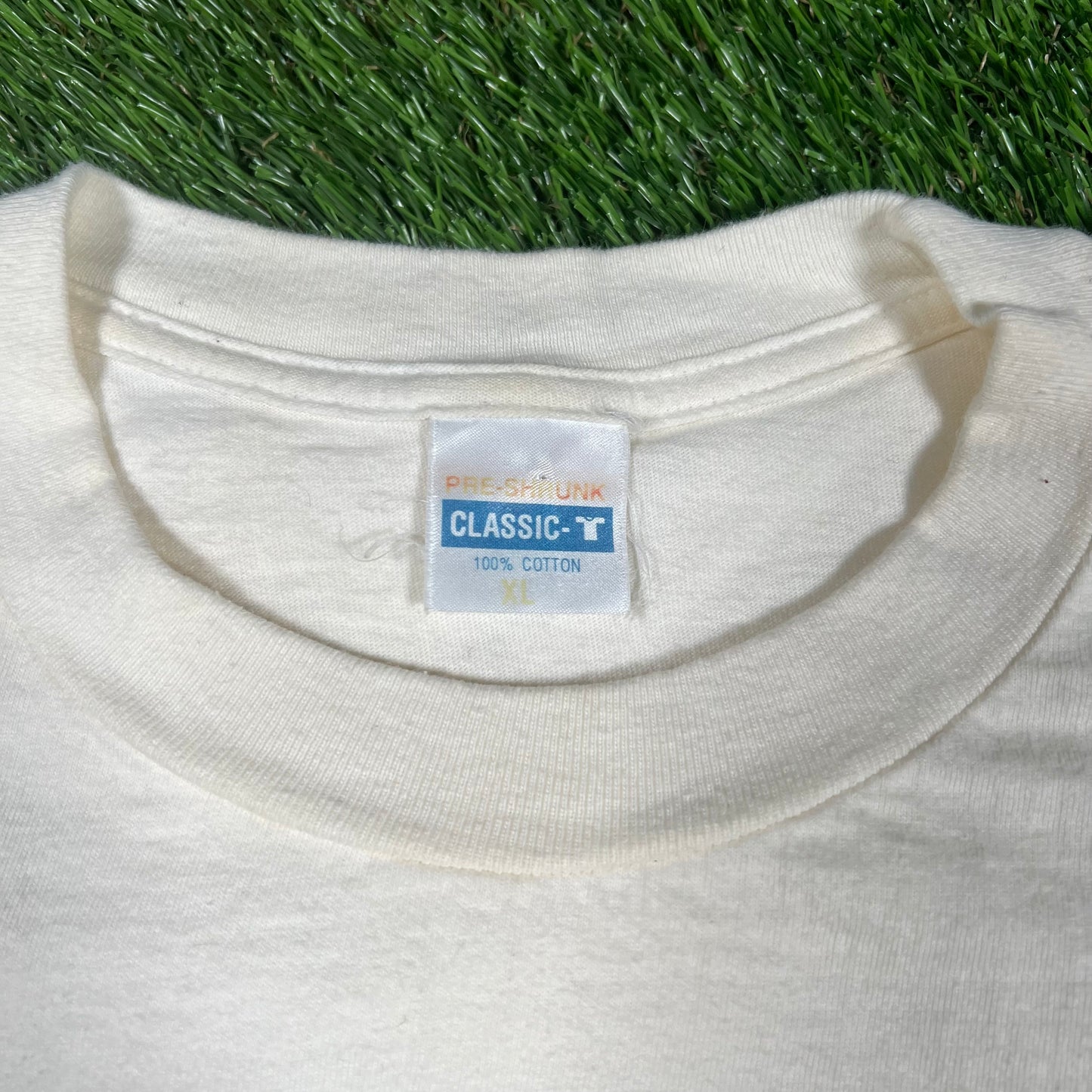 1994 "Ridgewood Rocks" Cream Thanksgiving Eve Tee Size XL USED v17474