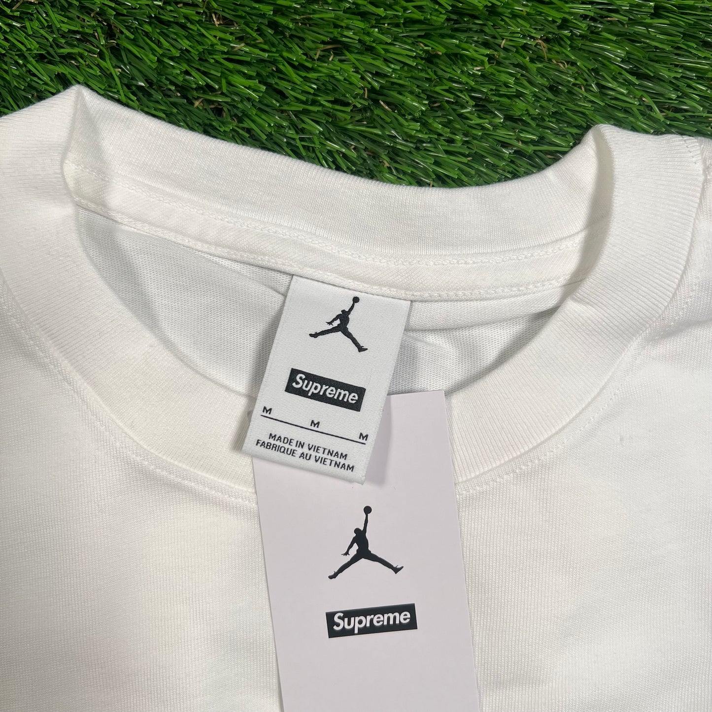 Supreme Jordan Biggie White Tee (2024) Size Medium NEW x16395