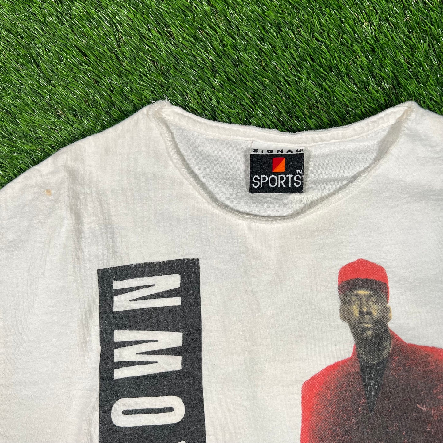 1993 Bobby Brown Tour White Tee Size Medium USED v18104