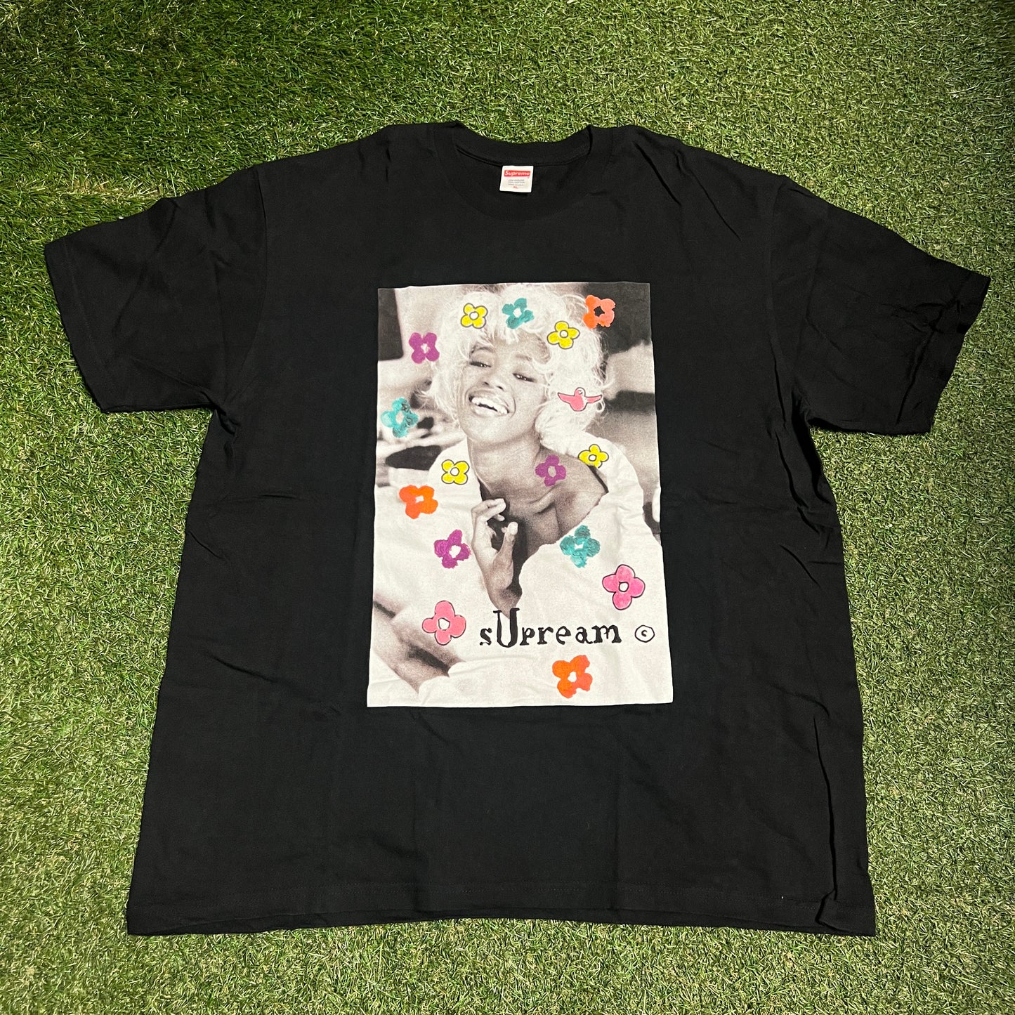 Supreme Naomi Black Tee Size XL USED x13291