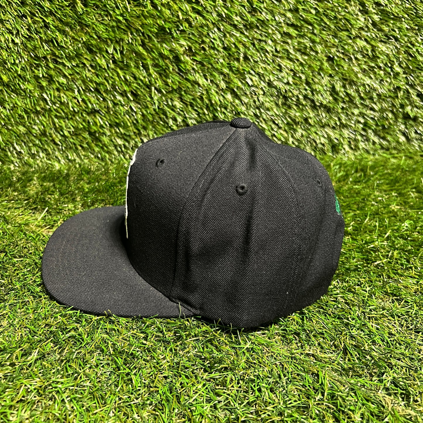 Mitchell & Ness Boston Celtics Black Hat One Size USED v15996