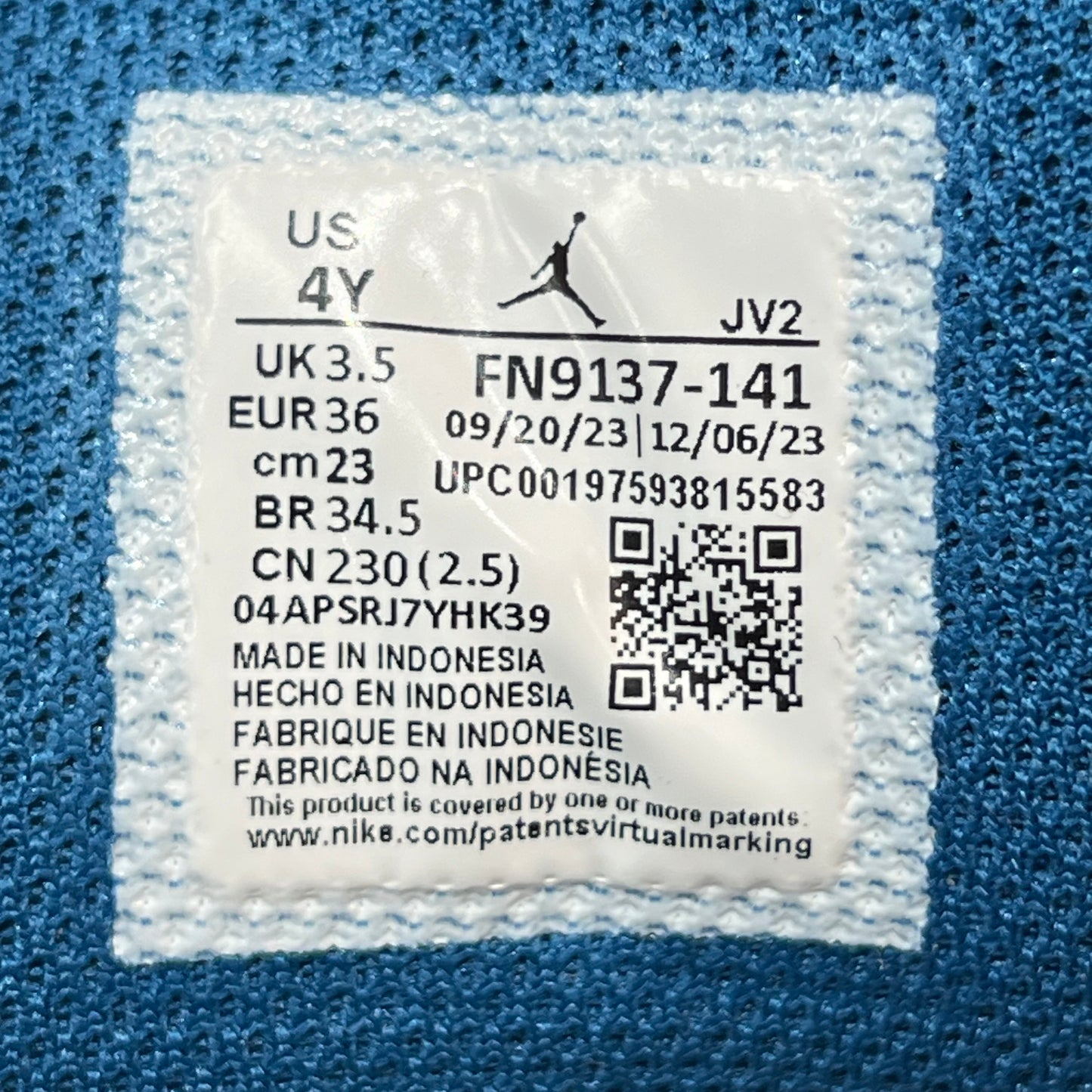 Jordan 1 Low Industrial Blue (2024) Size 4Y NEW s20824