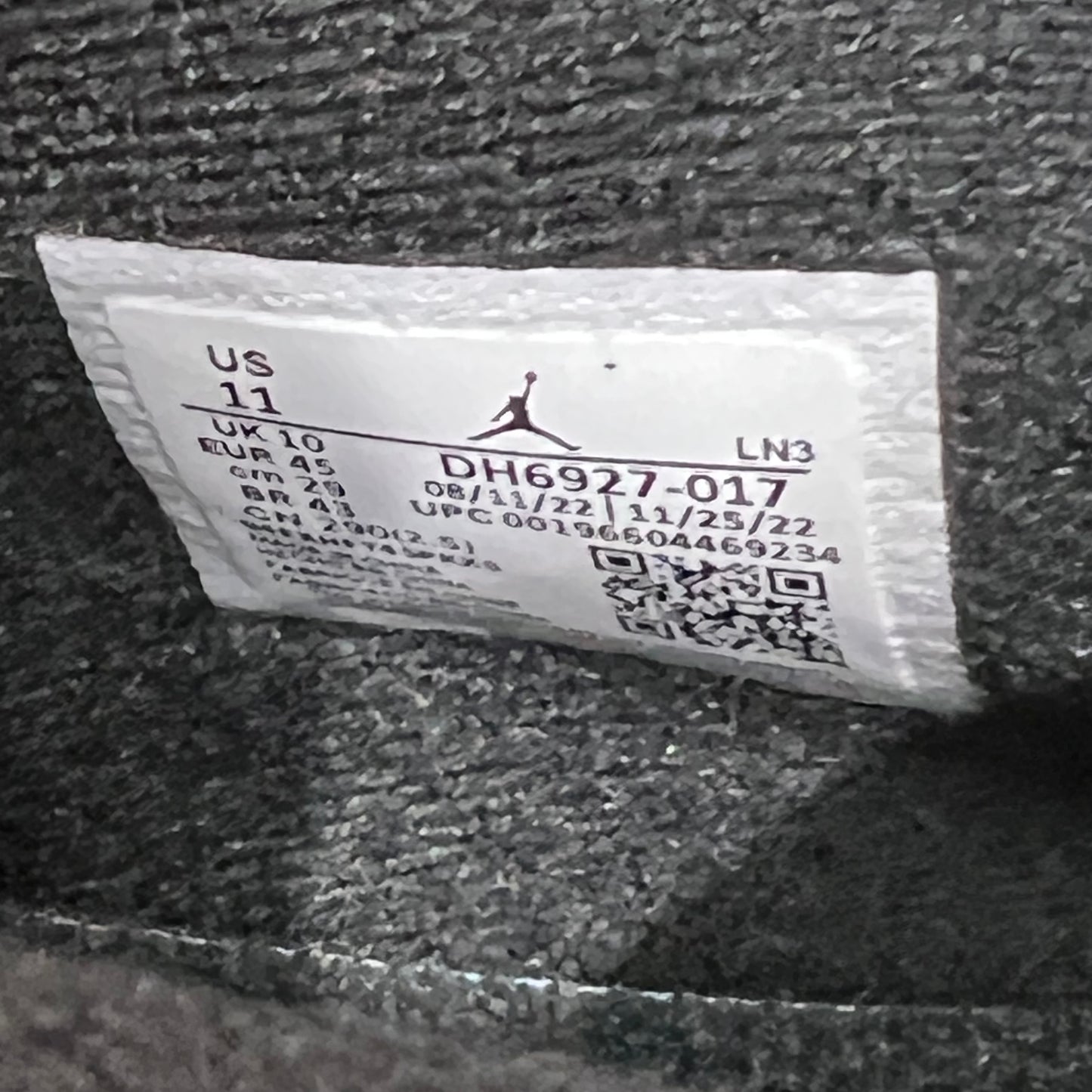 Jordan 4 Thunder (2023) Size 11 NEW s20080