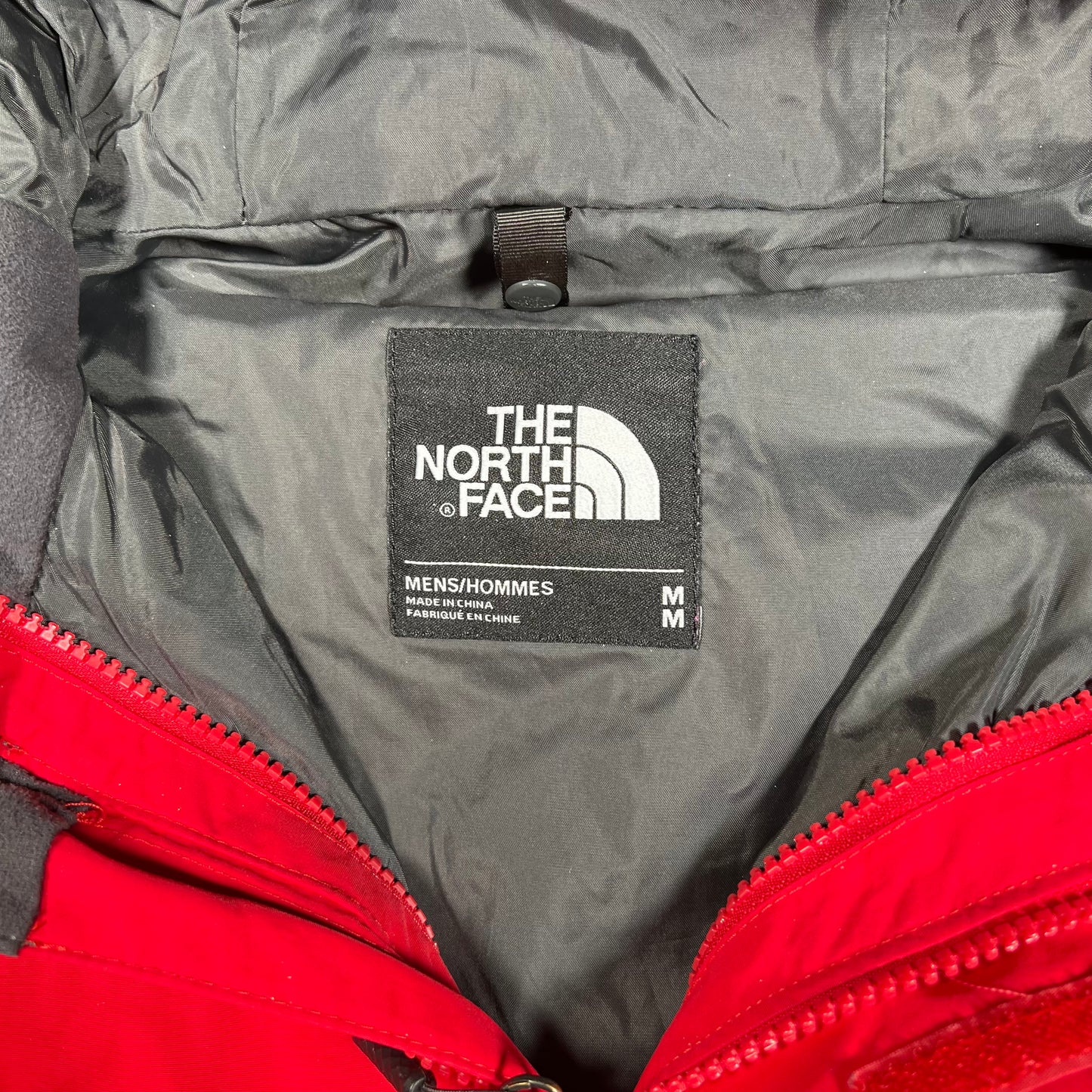 North Face Hyvent Red Light Weight Jacket Size Medium USED v17781