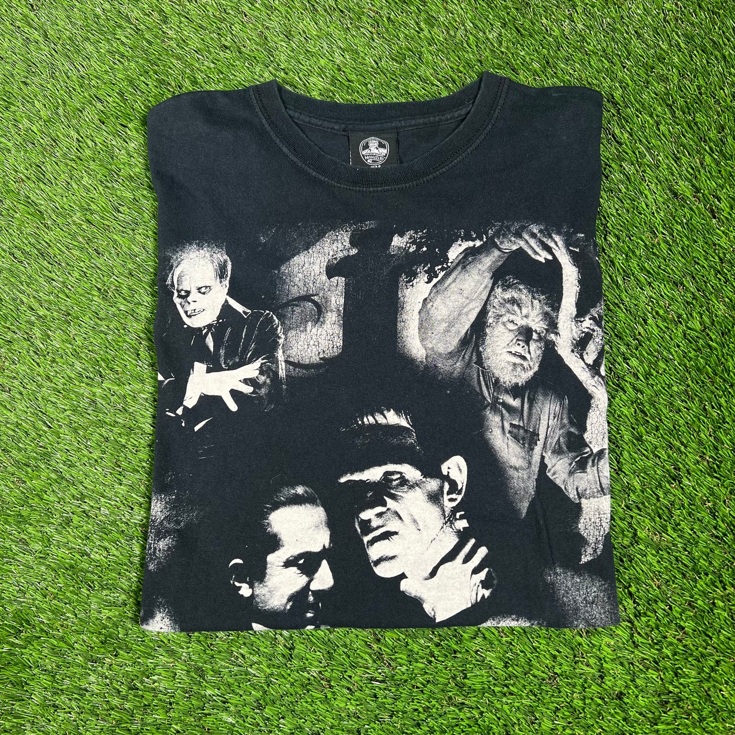 Y2K Monster Mash Up Black Tee Size Large USED v16639
