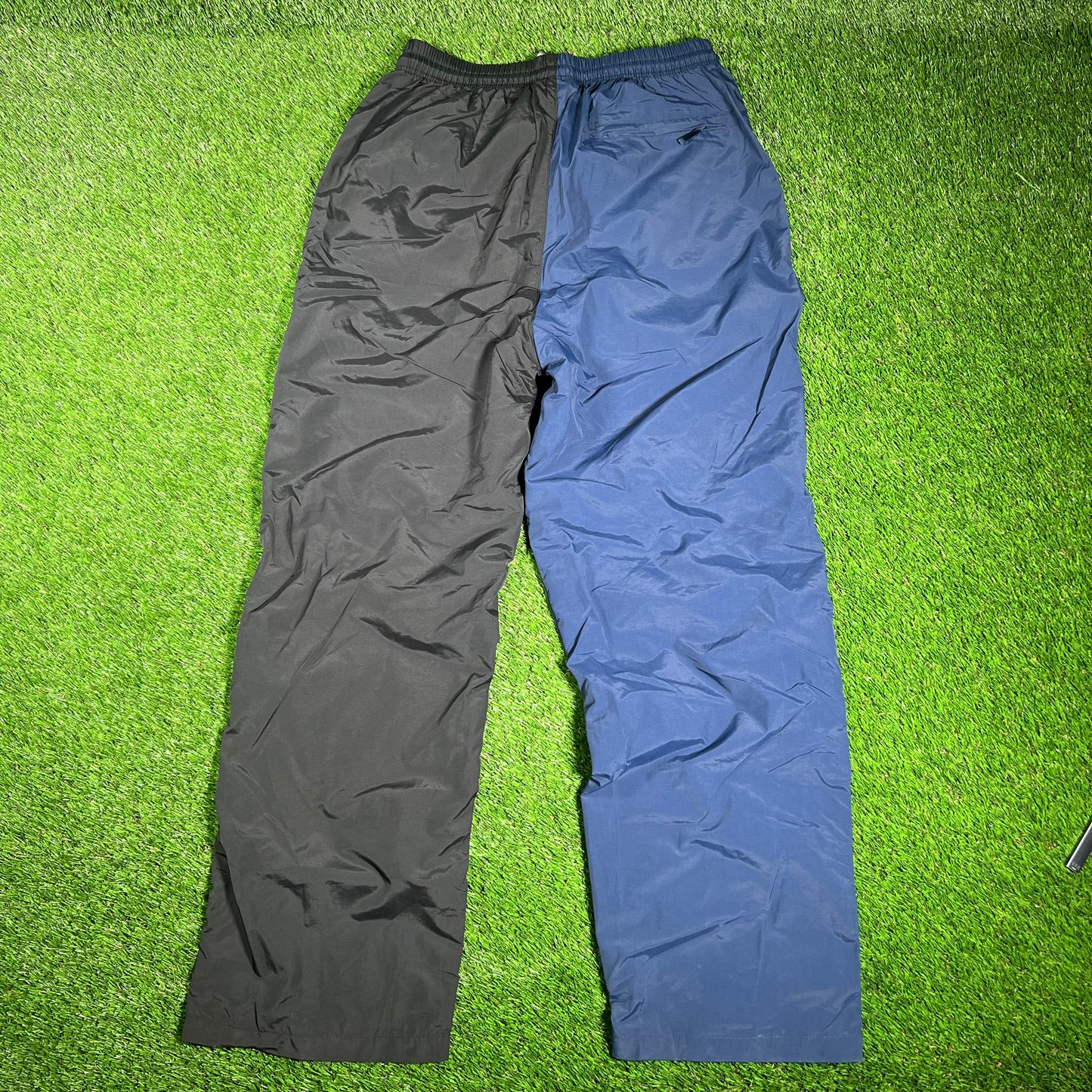 GV Gallery Raspberry Hills Navy Blue/Black Track Pants Size Medium NEW x14939