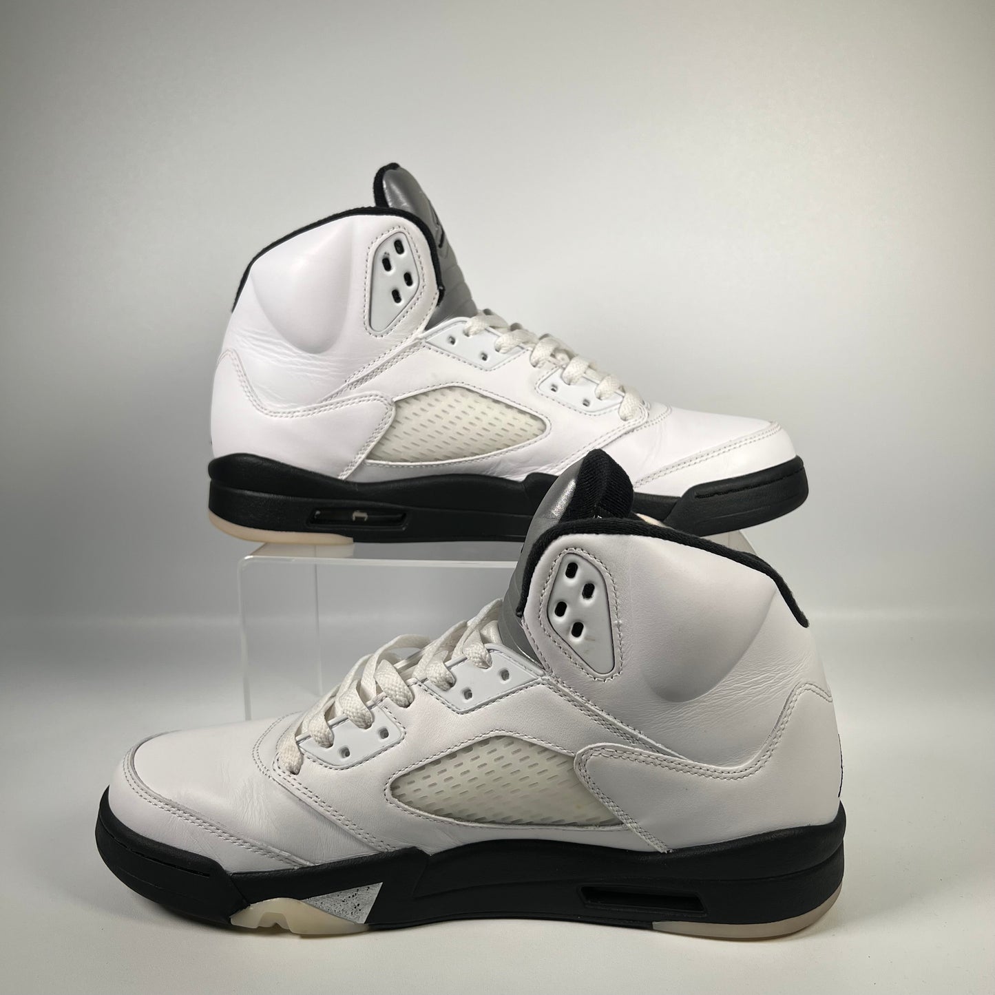 Jordan 5 Reverse Metallic (2024) Size 11.5 USED S17996