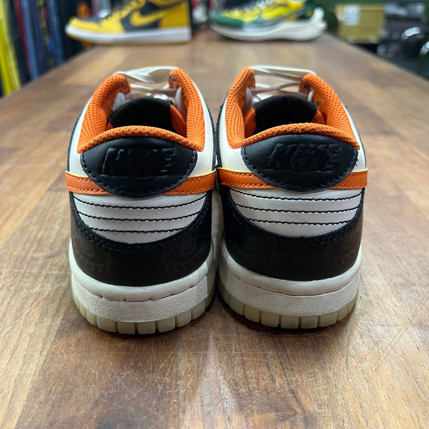 Nike Dunk Low PRM Halloween (2021) Size 4.5y USED s16880
