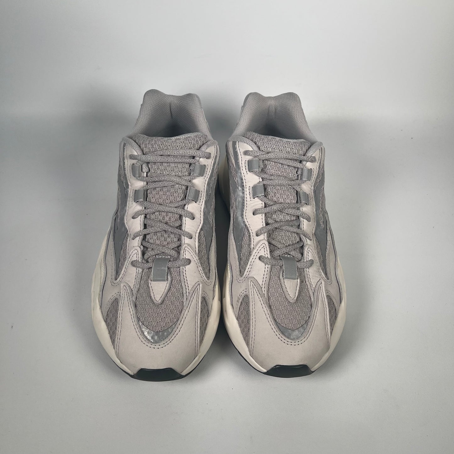 Adidas Yeezy Boost 700 Static (2018) Size 9 USED s18519