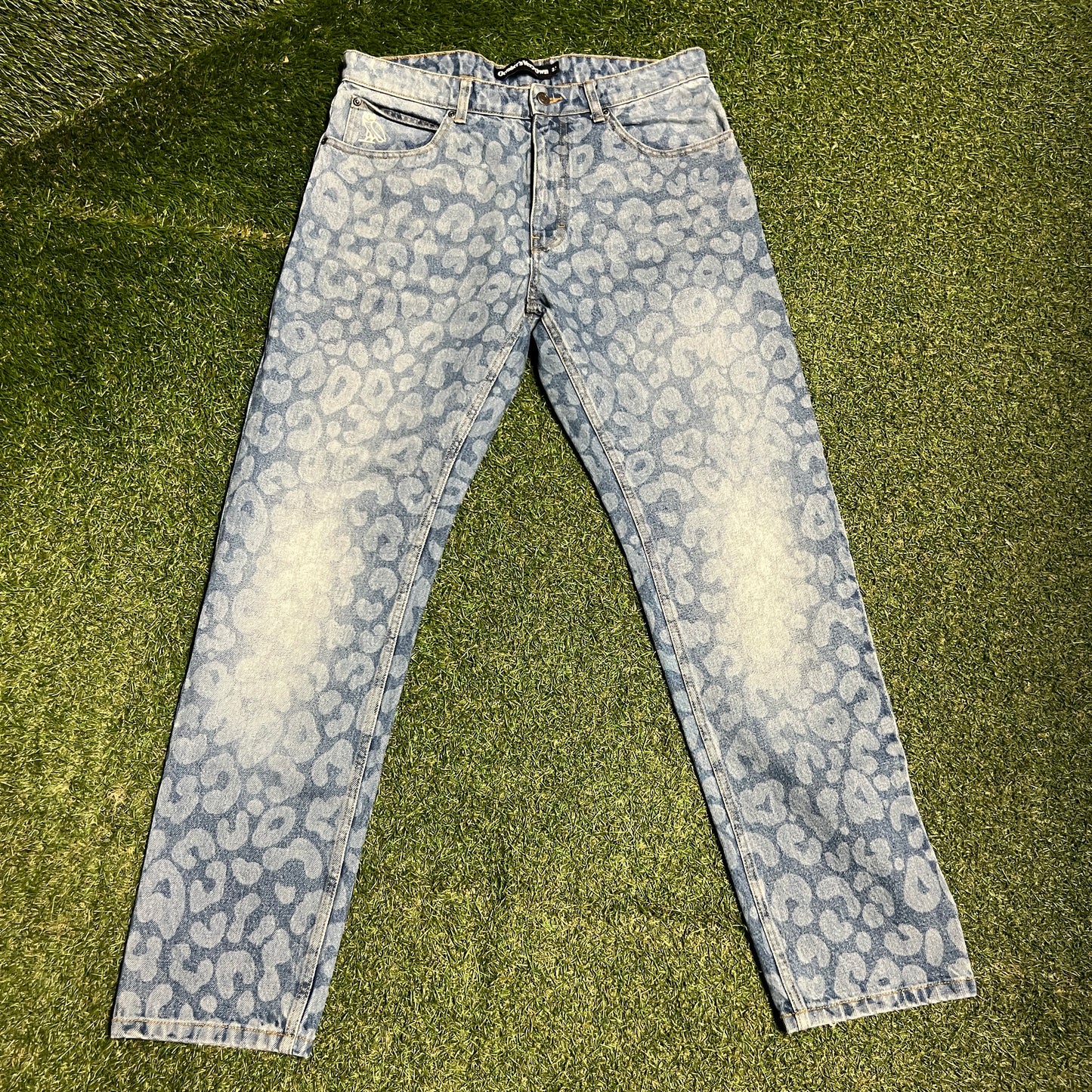 Drake Ovo Leopard Print Blue Jeans Size 32 USED x14233