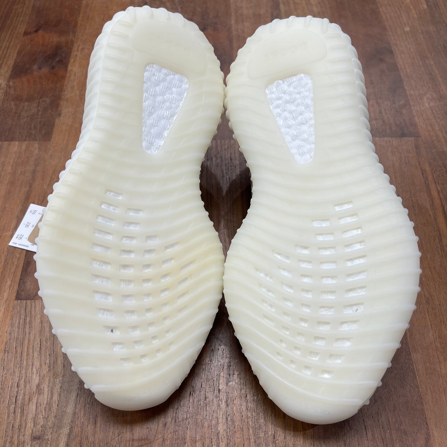 Yeezy 350 Bone Size 5.5 NEW s17349