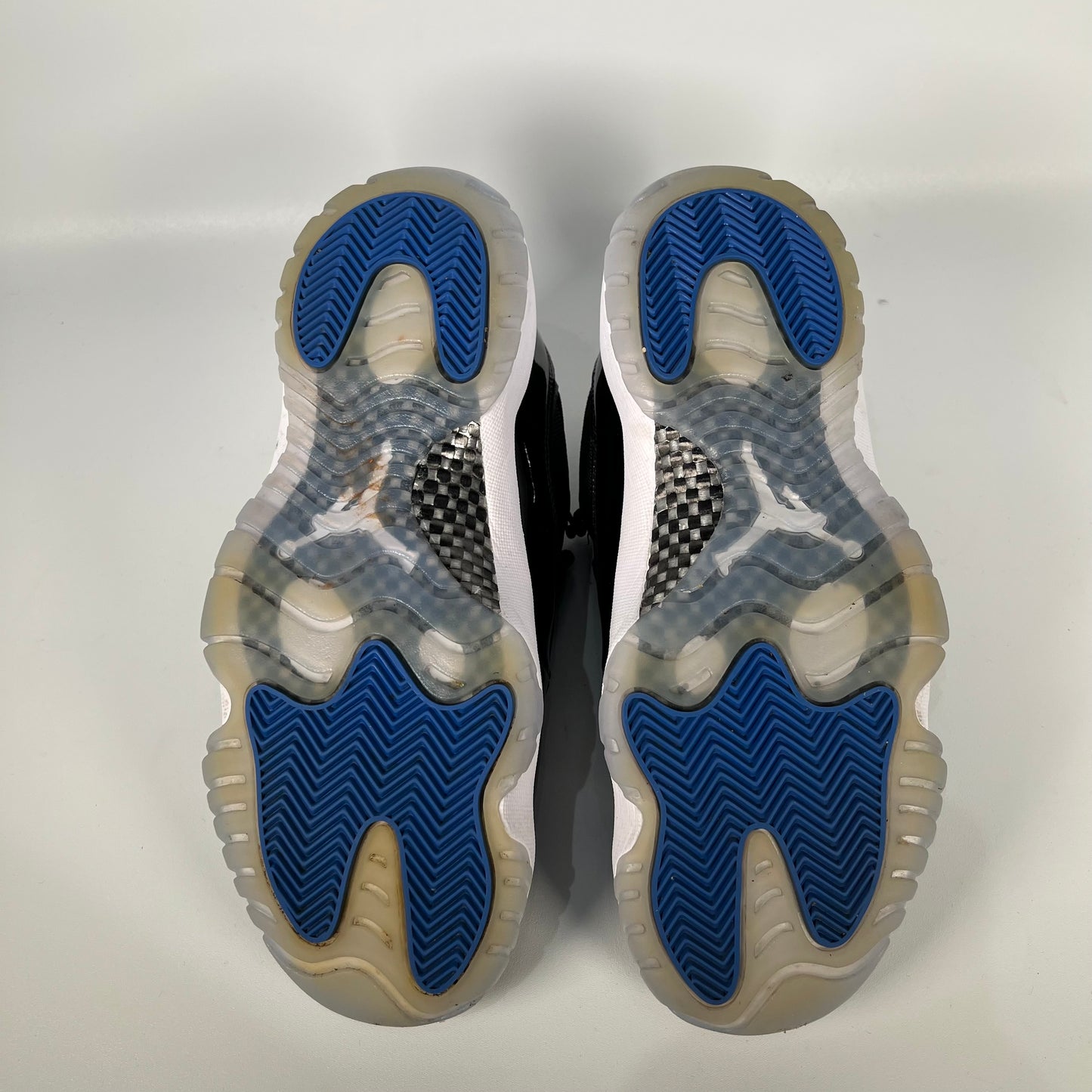 Jordan 11 Low Space Jam Size 9.5 USED