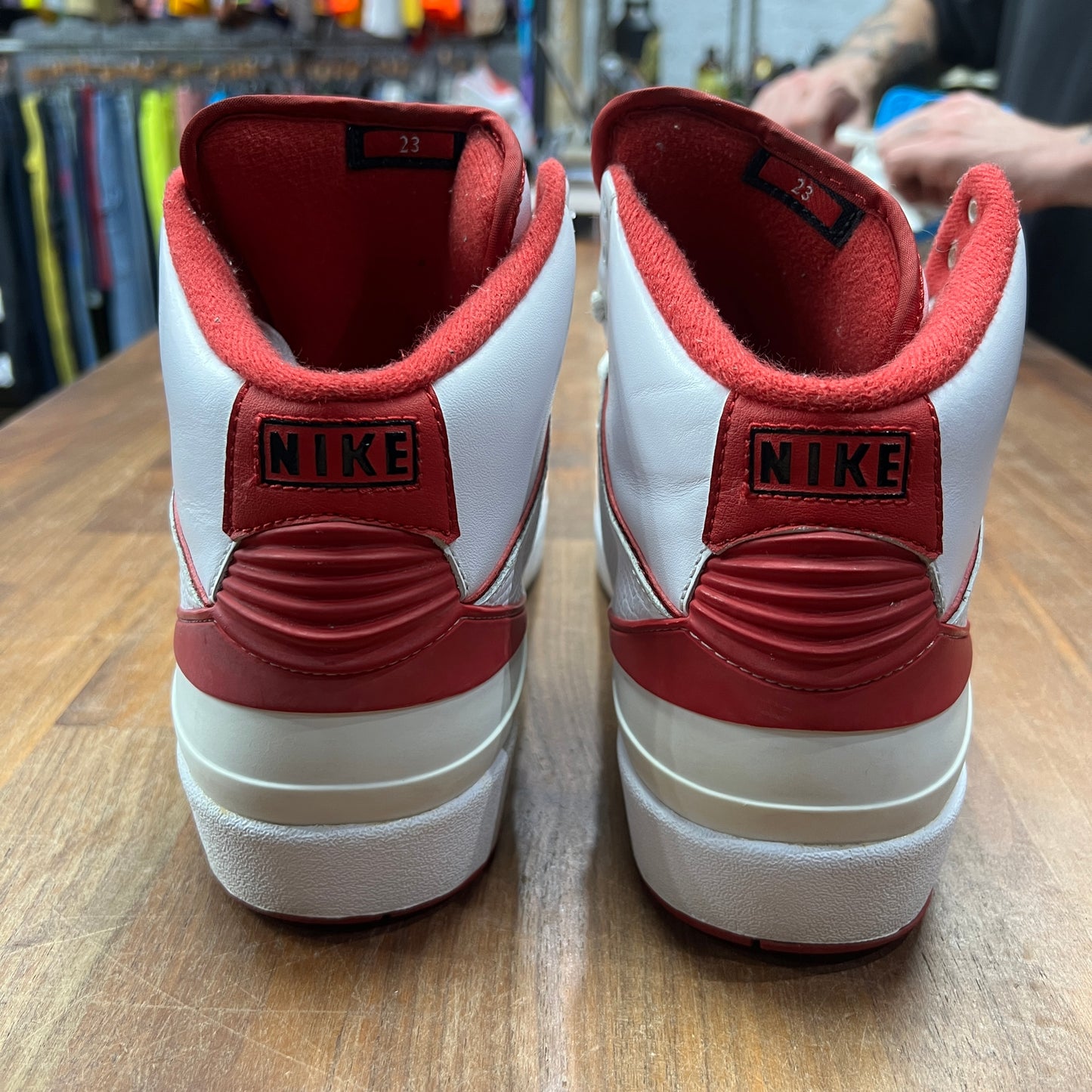 Jordan 2 White Red (2014) Size 10 USED s17329