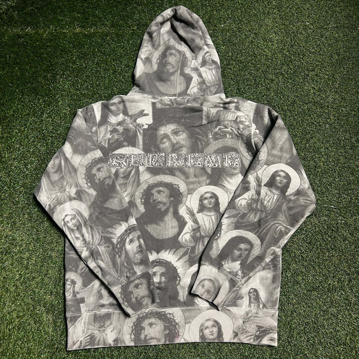 Supreme Jesus and Mary 2018 Grey Hoodie Size Large USED x13521
