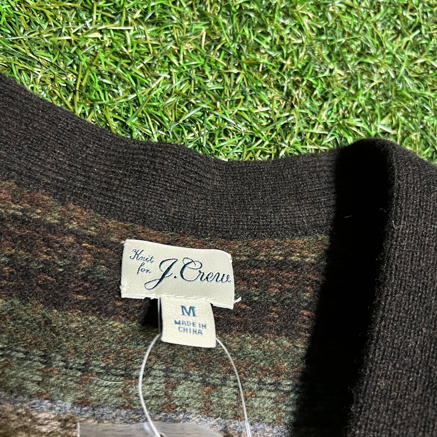J Crew Multi Color V Neck Button Up Sweater Size Medium NEW v16387