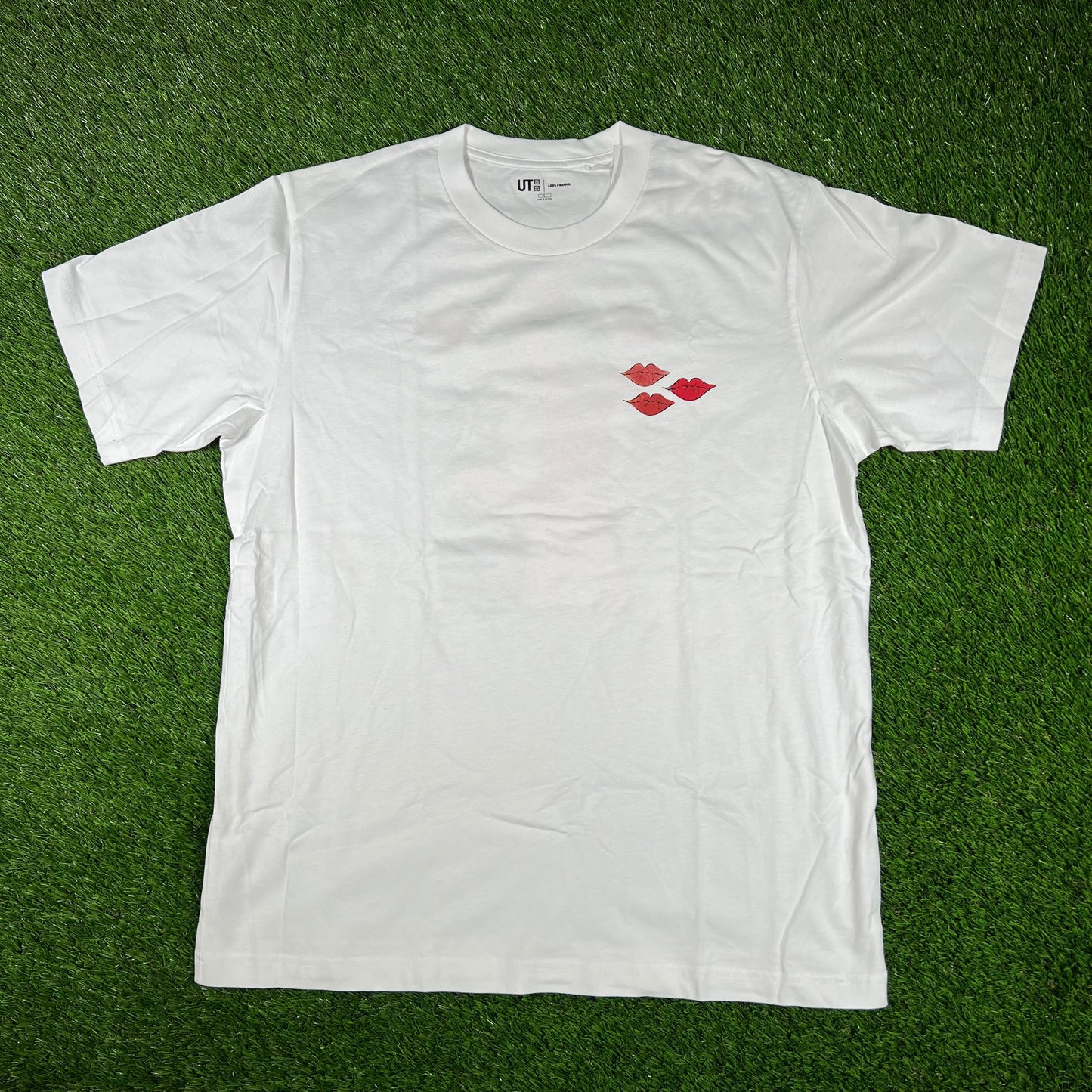 Kaws Uniqlo Warhol Pink Bunny White Tee Size Large NEW x14618