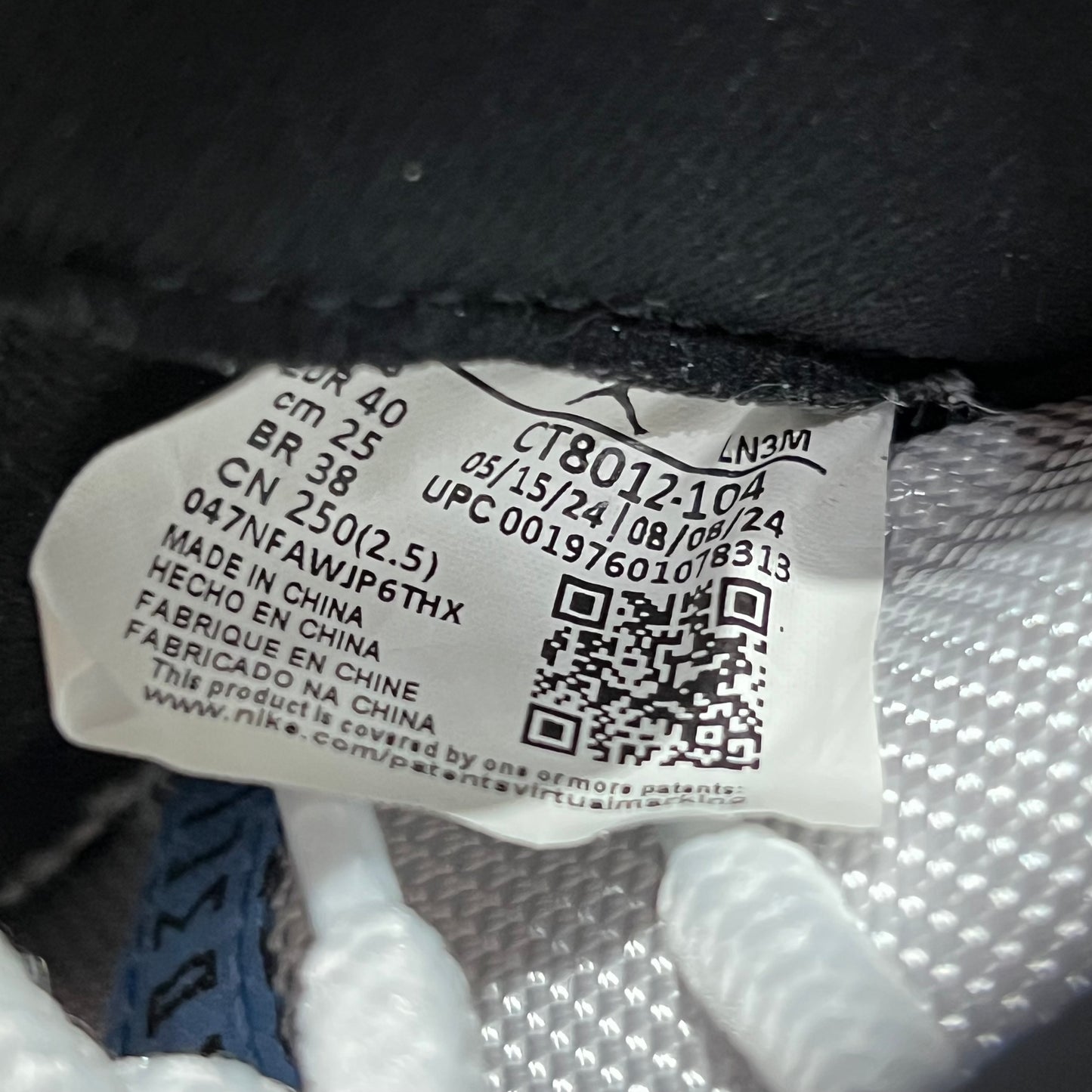 Jordan 11 Legend Blue (2024) Size 7 USED s18749