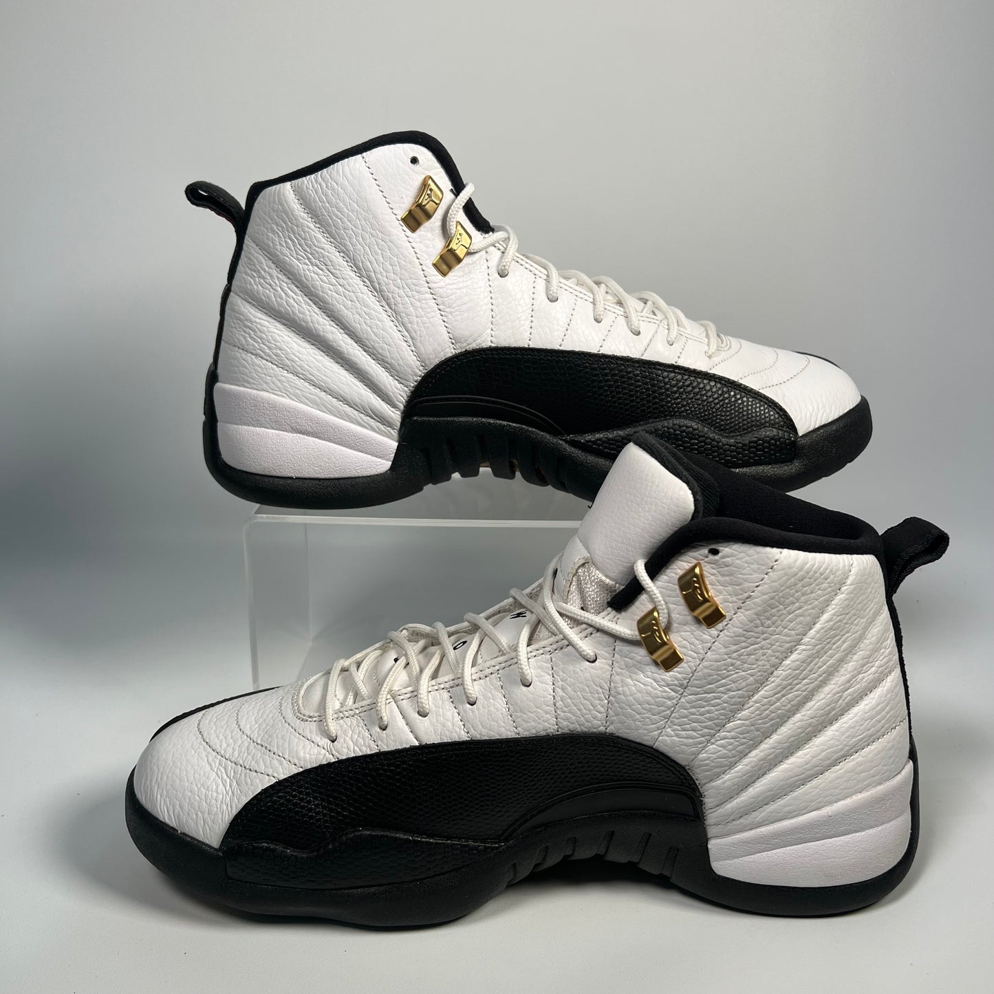 Jordan 12 Taxi (2013) Size 11 USED s17561