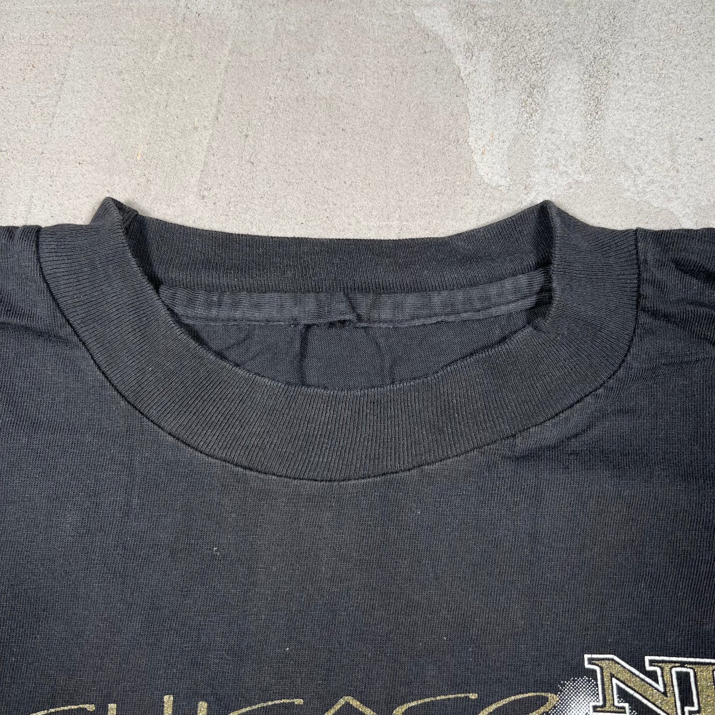 1993 Chicago Bulls 3 Peat Champs Black Tee Size XL USED v19244