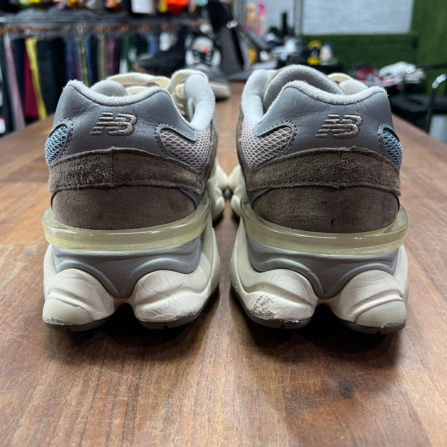 New Balance 9060 Mushroom Aluminum Size 9.5 USED s17187