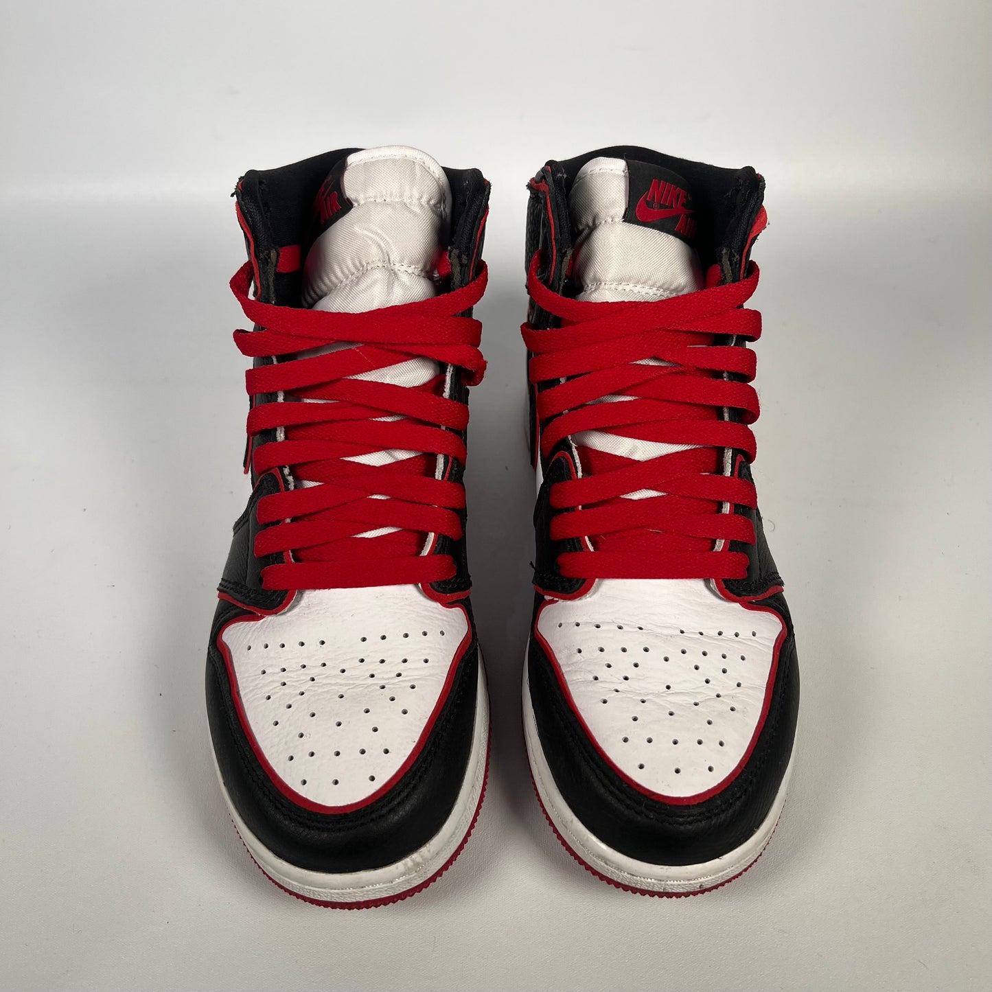 Jordan 1 Bloodline (2019) Size 5.5y USED s17806
