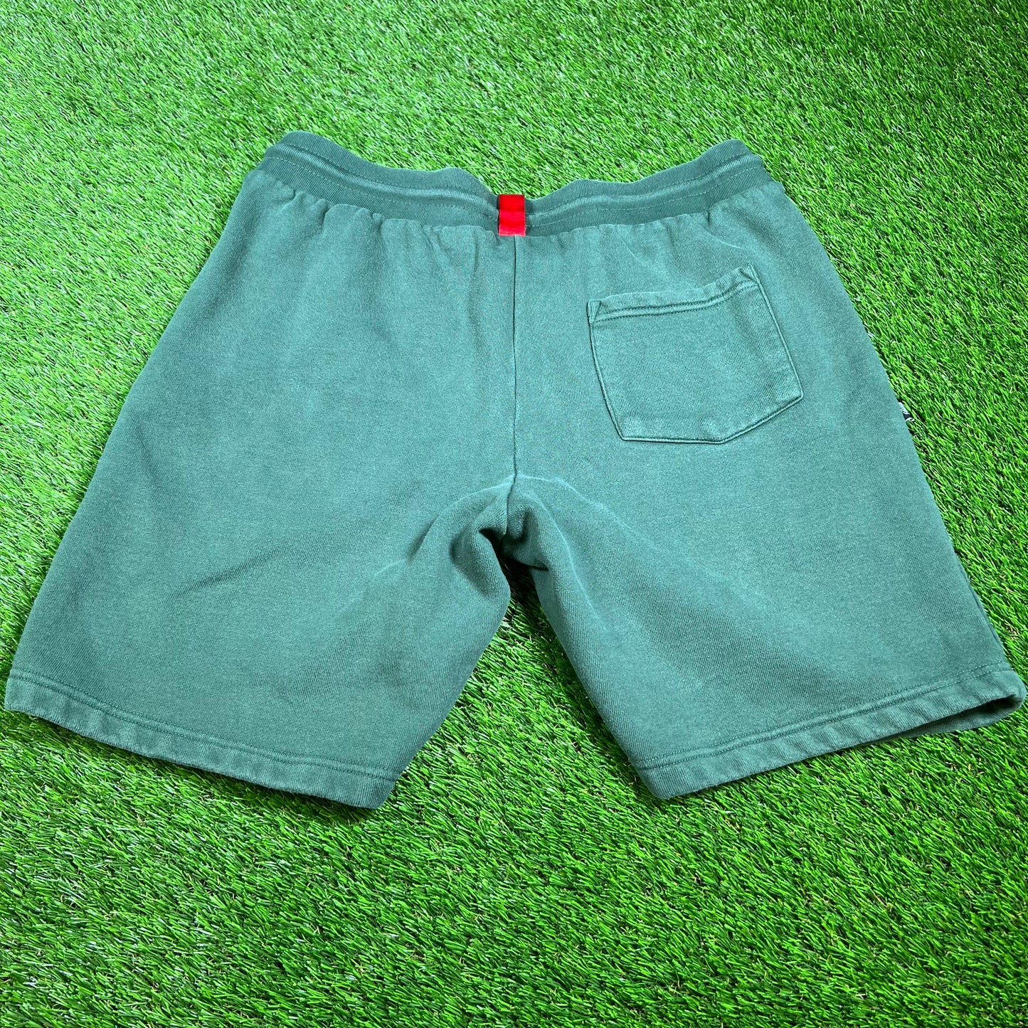 100 Theives Green Sweat Shorts Size Large v16572