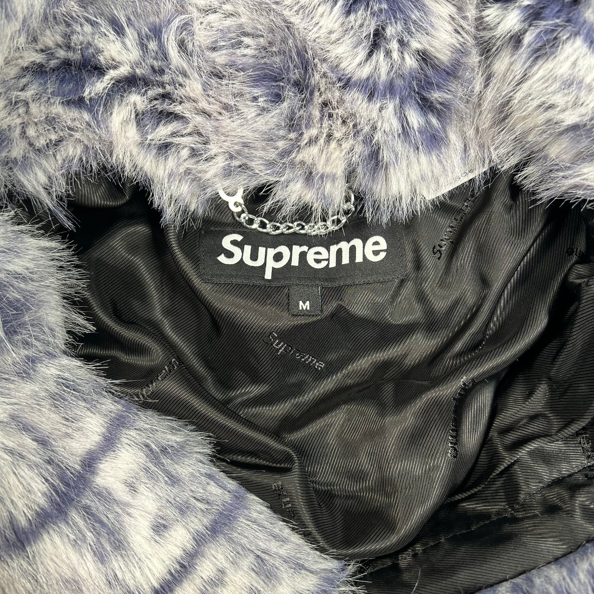 Supreme Faux Fur Purple Hooded Jacket Size Medium USED x15726