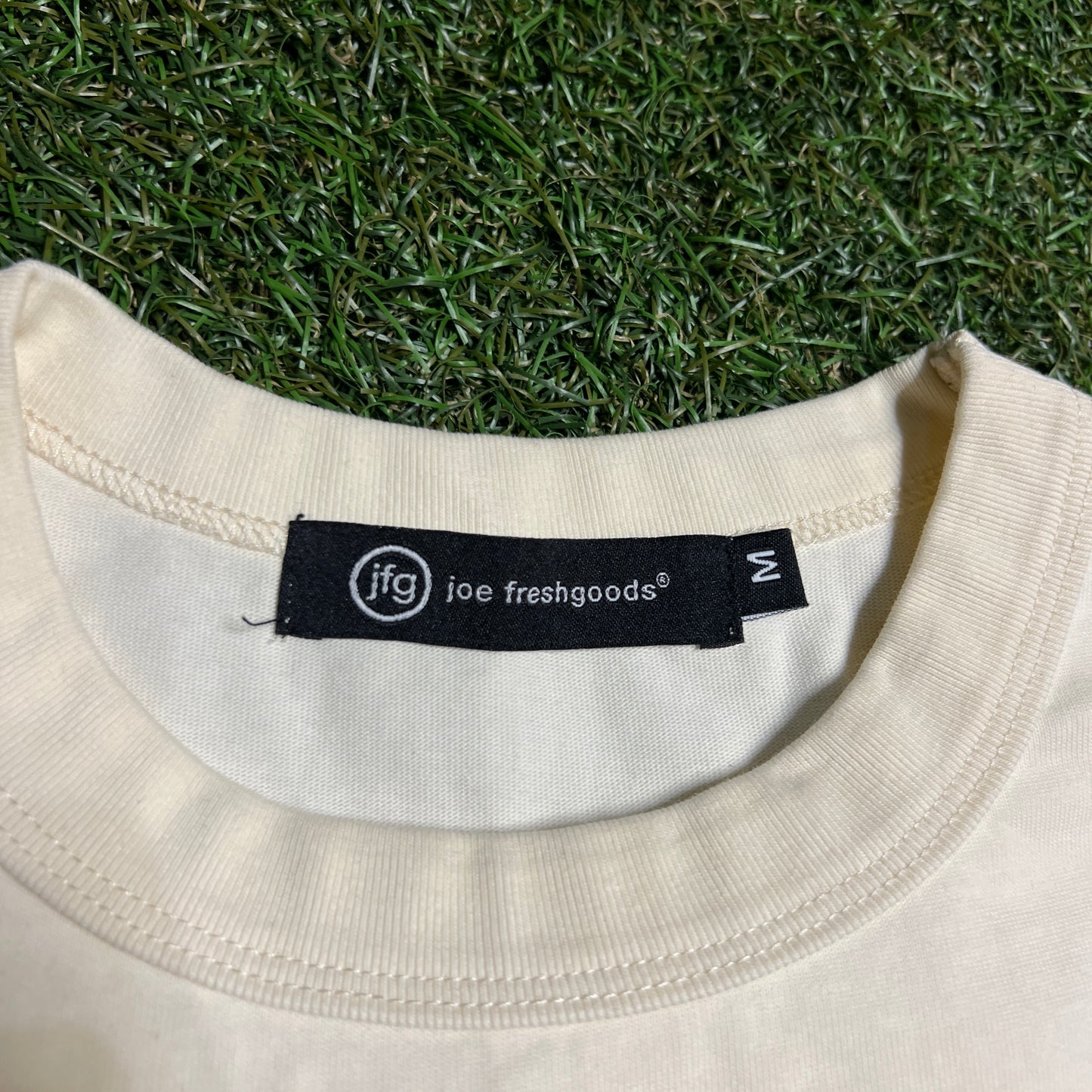 Joe Freshgoods I Think I Might Wife Cream Tee Size Medium USED x14136