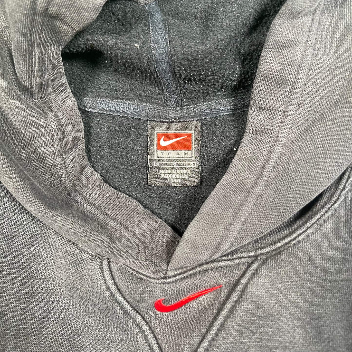 Y2K Nike Bulls Center Swoosh Black Hoodie Size Large USED v17676