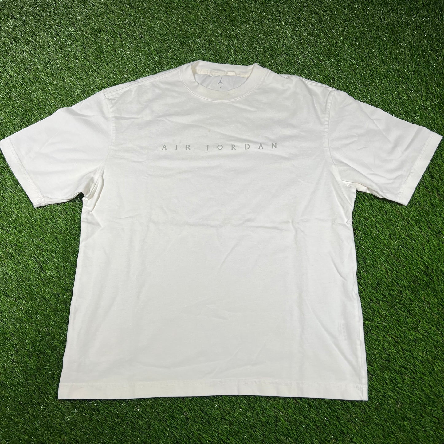 Jordan Union LA Air Jordan White Tee Size Medium USED x14666