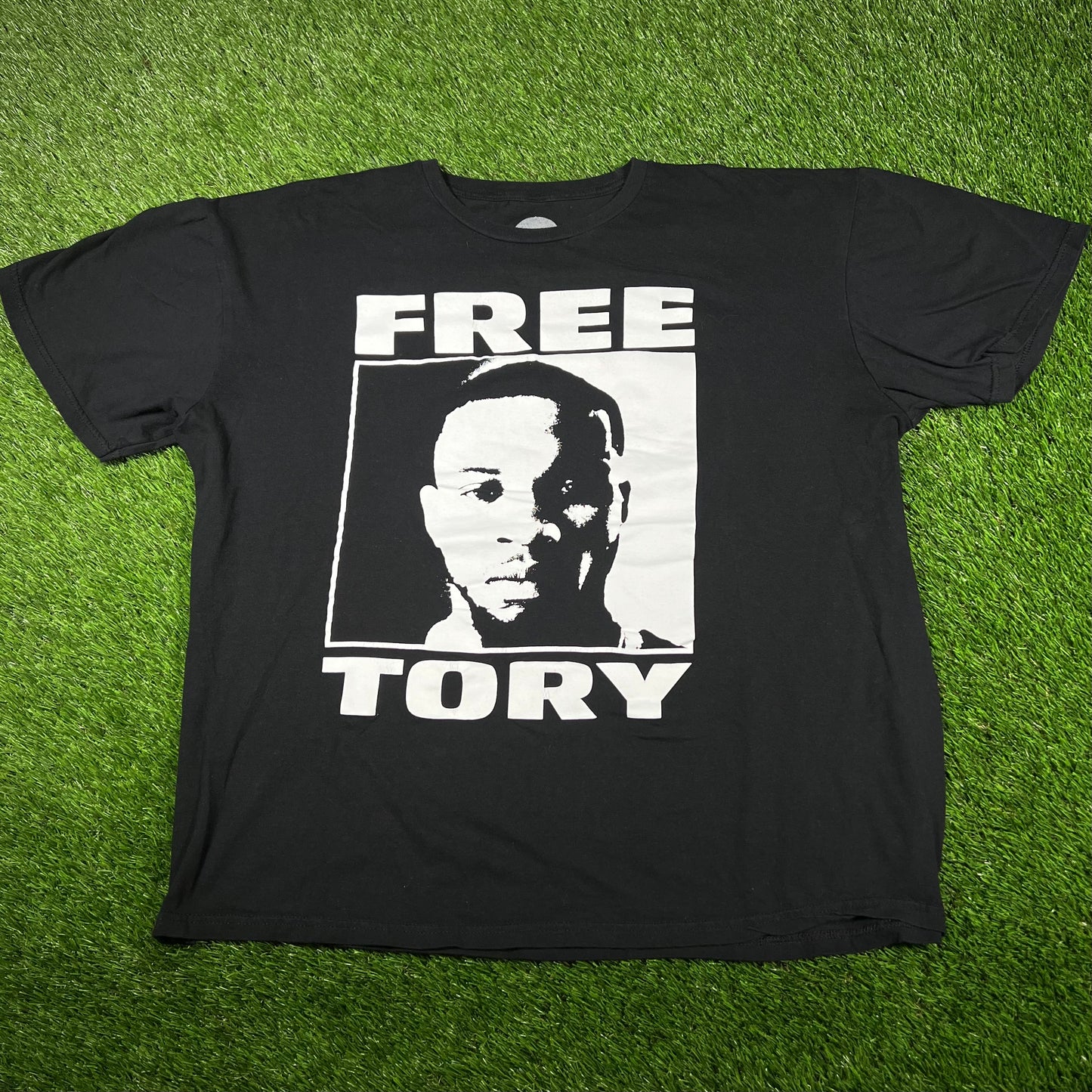 Free Tory Lanes Black Tee Size XXL USED v16961