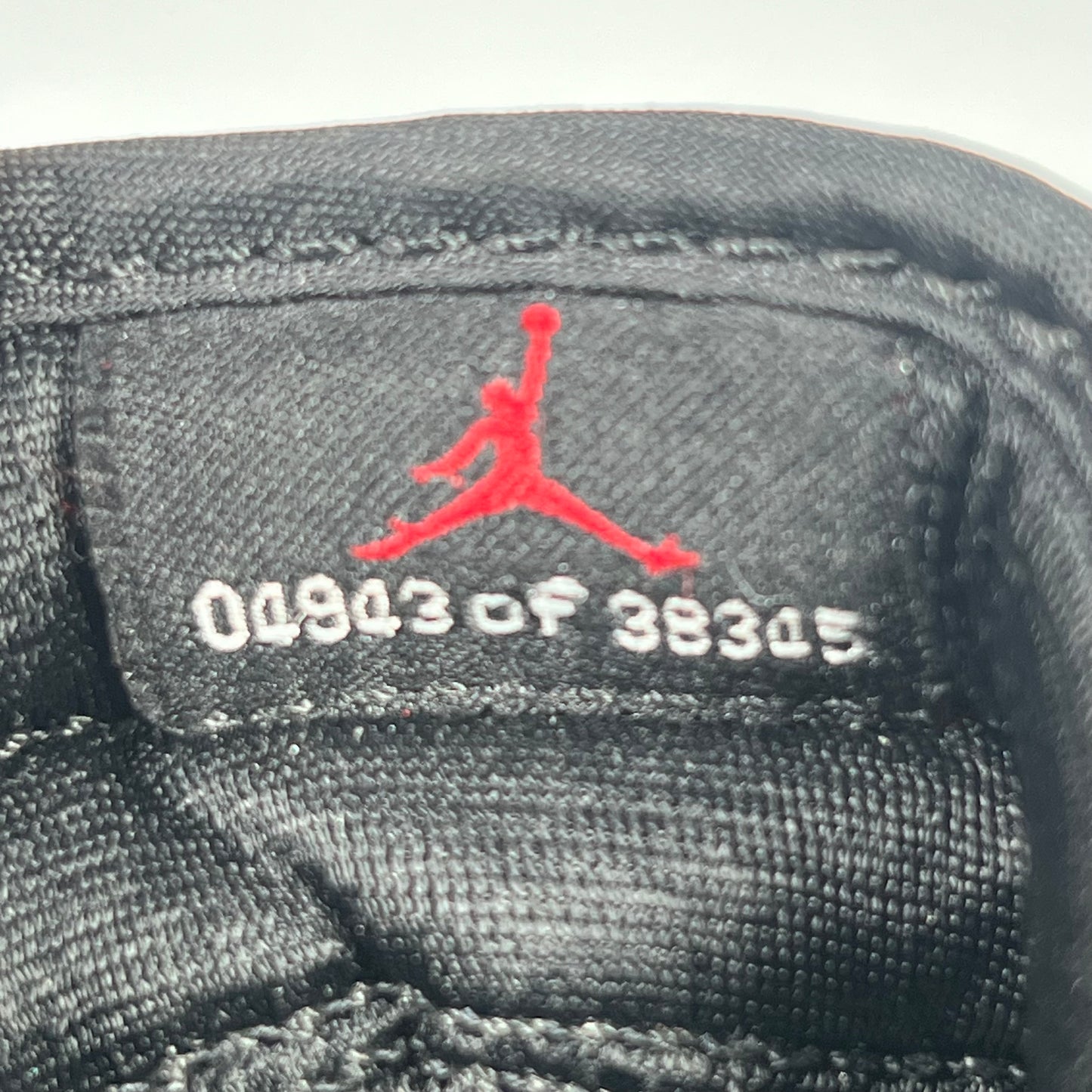 Jordan 1 Bred (2001) Size 8 USED s6872