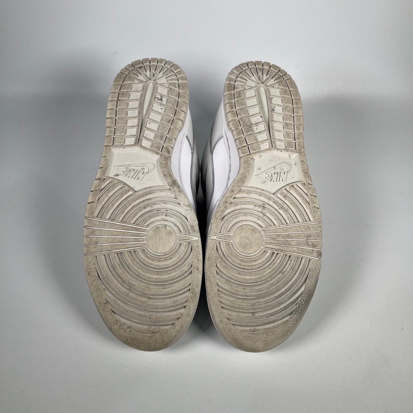 Nike Dunk Low Photon Dust Size 8.5m / 10w USED s17957