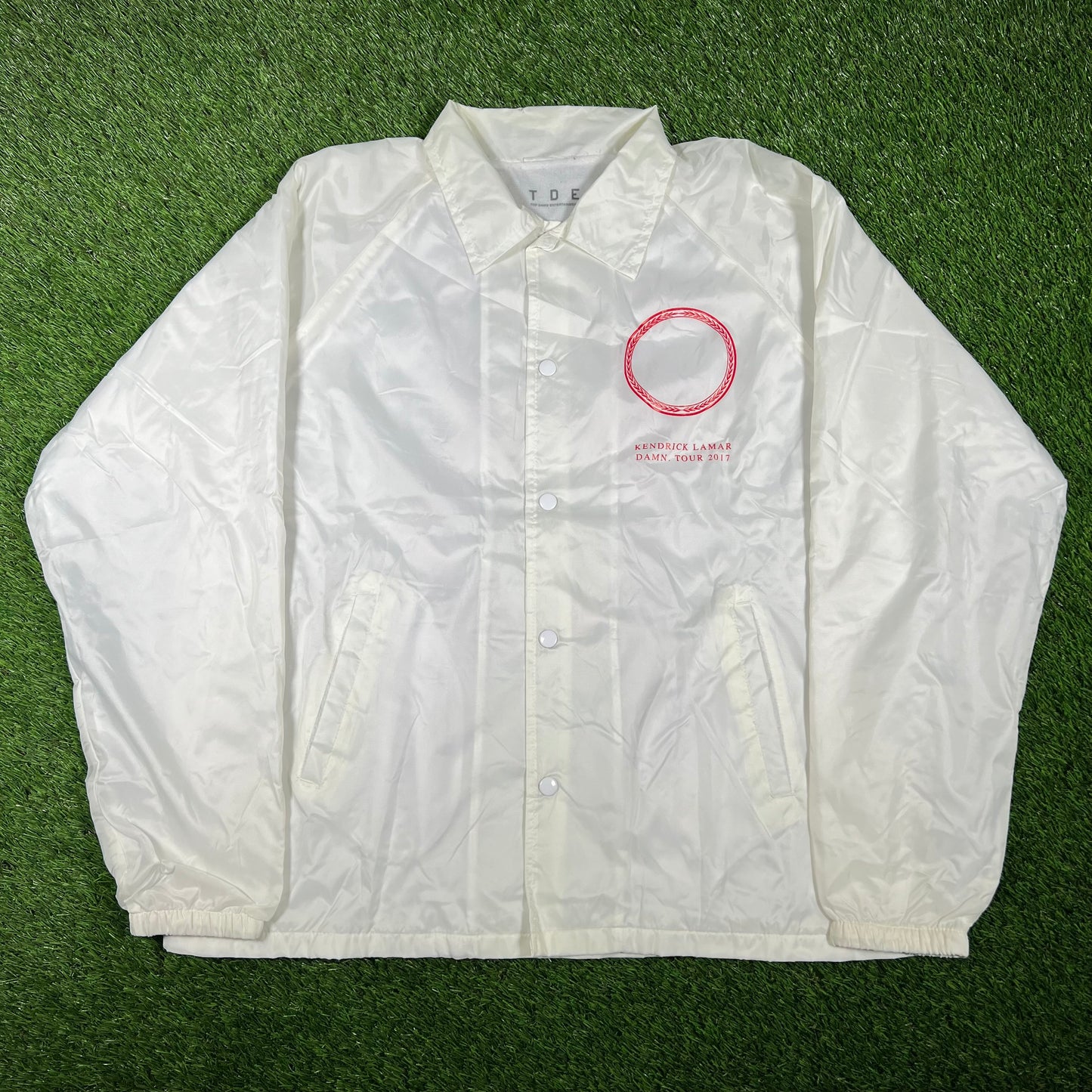 Kendrick Lamar Dam 2017 Tour White Jacket Size Large USED v14519