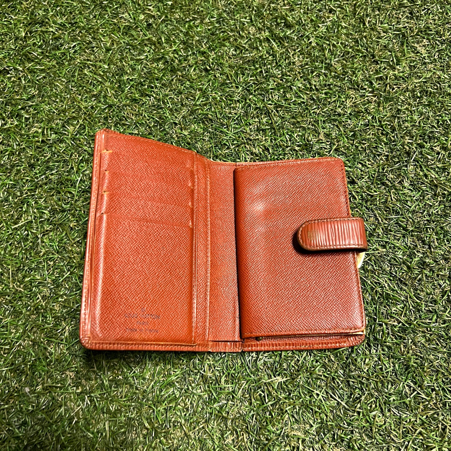 1990s Louis Vuitton Epi Leather French Wallet USED x14072