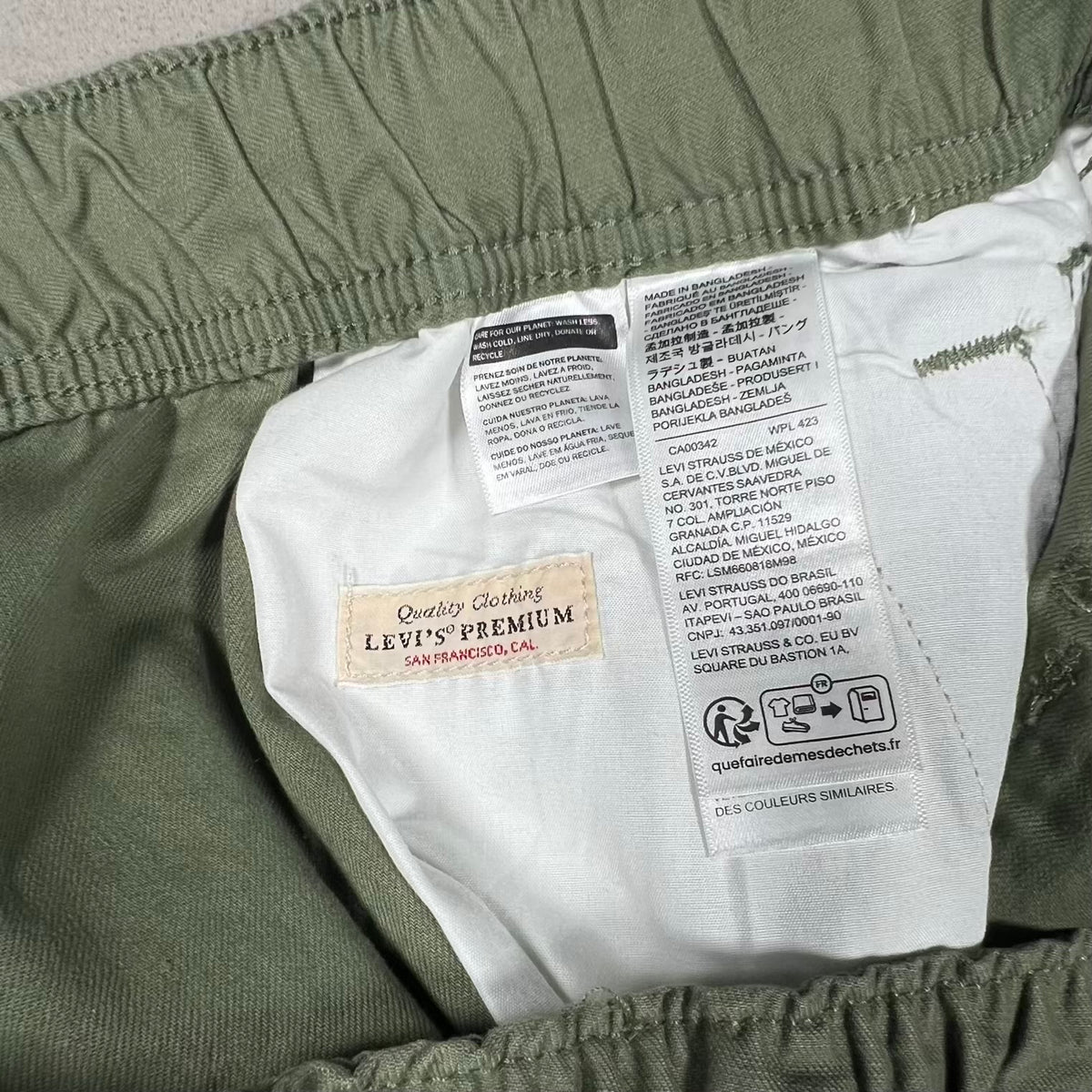 Levis Green Cargo Pants Size XL USED v20285