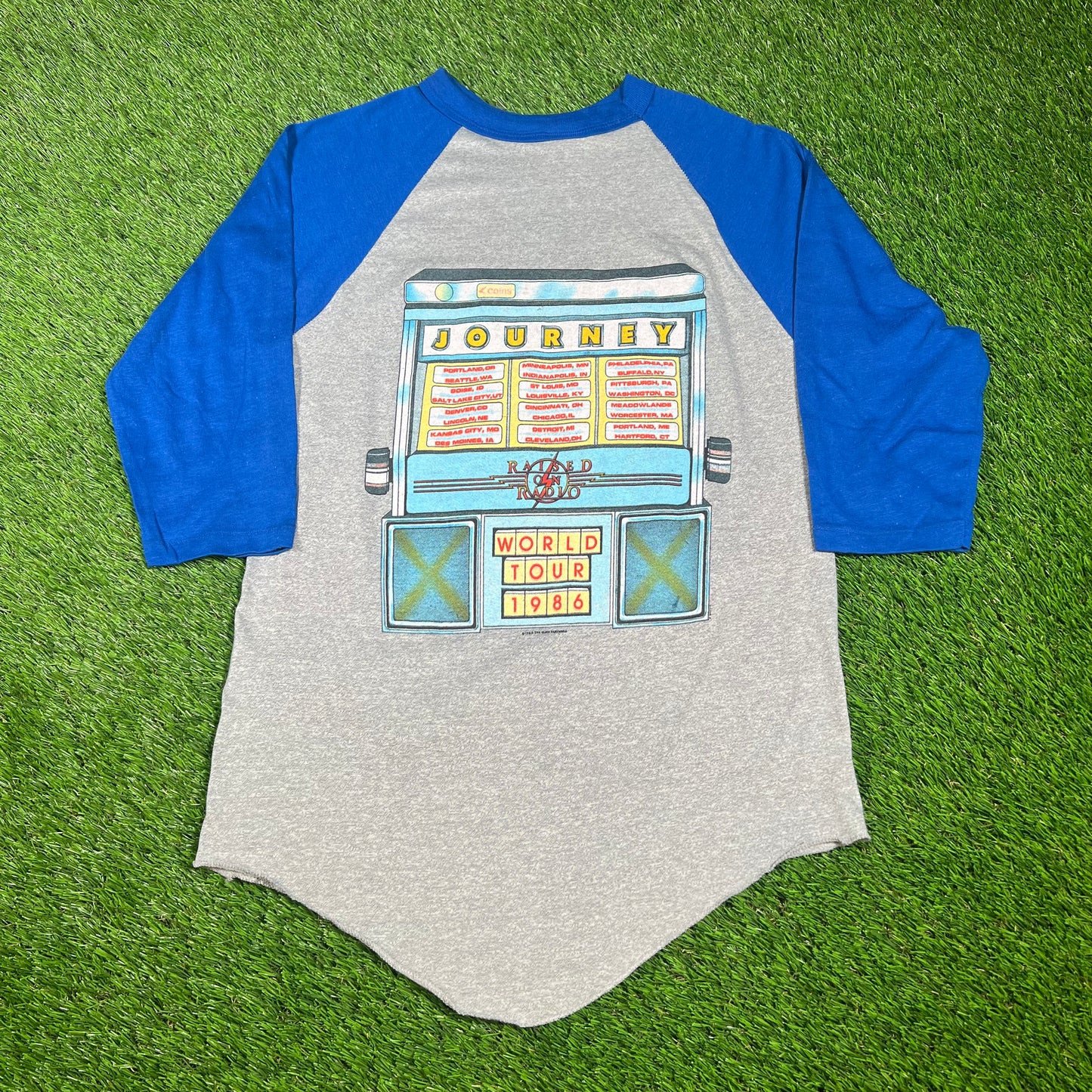 1986 Journey Raised On Radio Tour Grey/Blue Baseball Tee Size Medium USED v16627