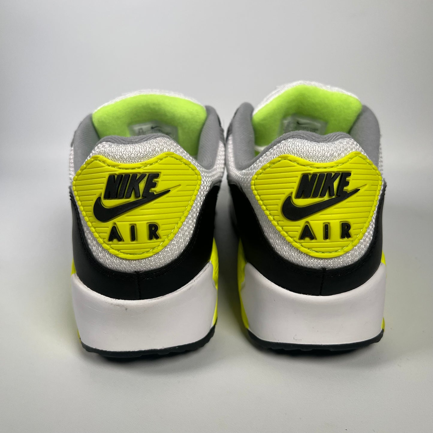 Nike Air Max 90 OG Volt (2020) Size 9.5 USED s17969