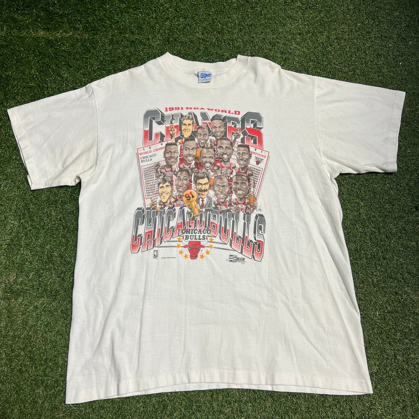 1991 Chicago Bulls Cartoon Salem Tag White Tee Size XL USED v16395