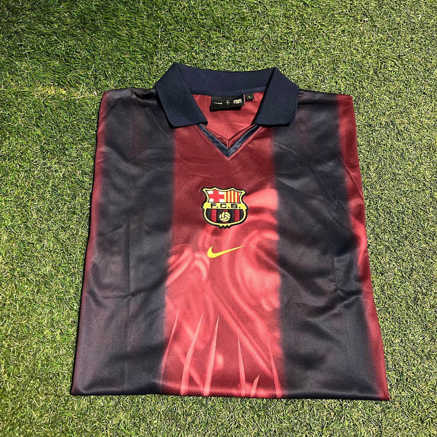 Travis Scott Nike FC Barcelona Skeleton Jersey Size Large USED x14255