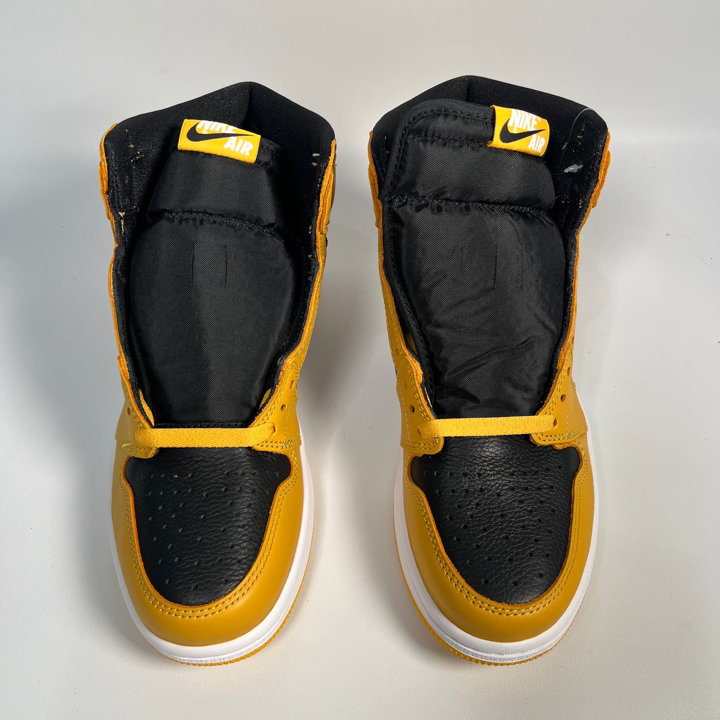 Jordan 1 Pollen (2021) Size 8 NEW s17597