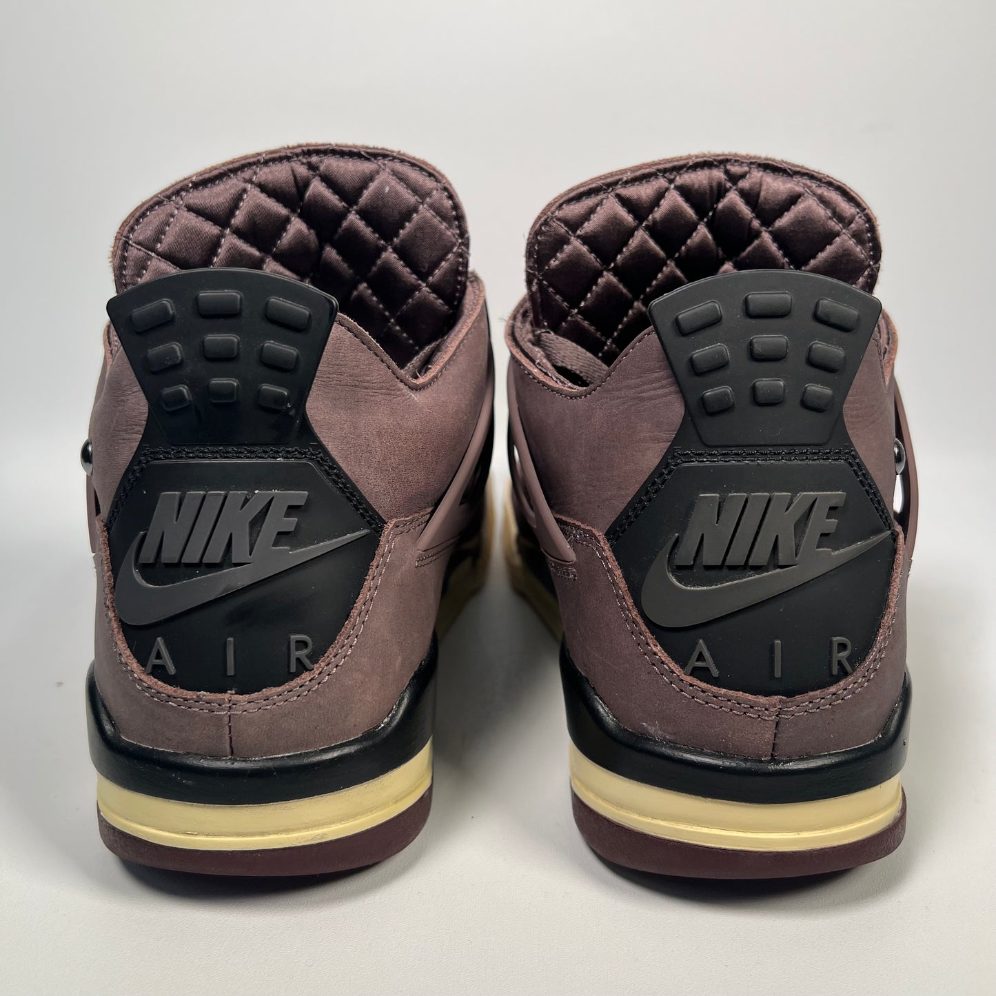 Jordan 4 A Ma Maniere Violet Ore Size 10 USED S17408