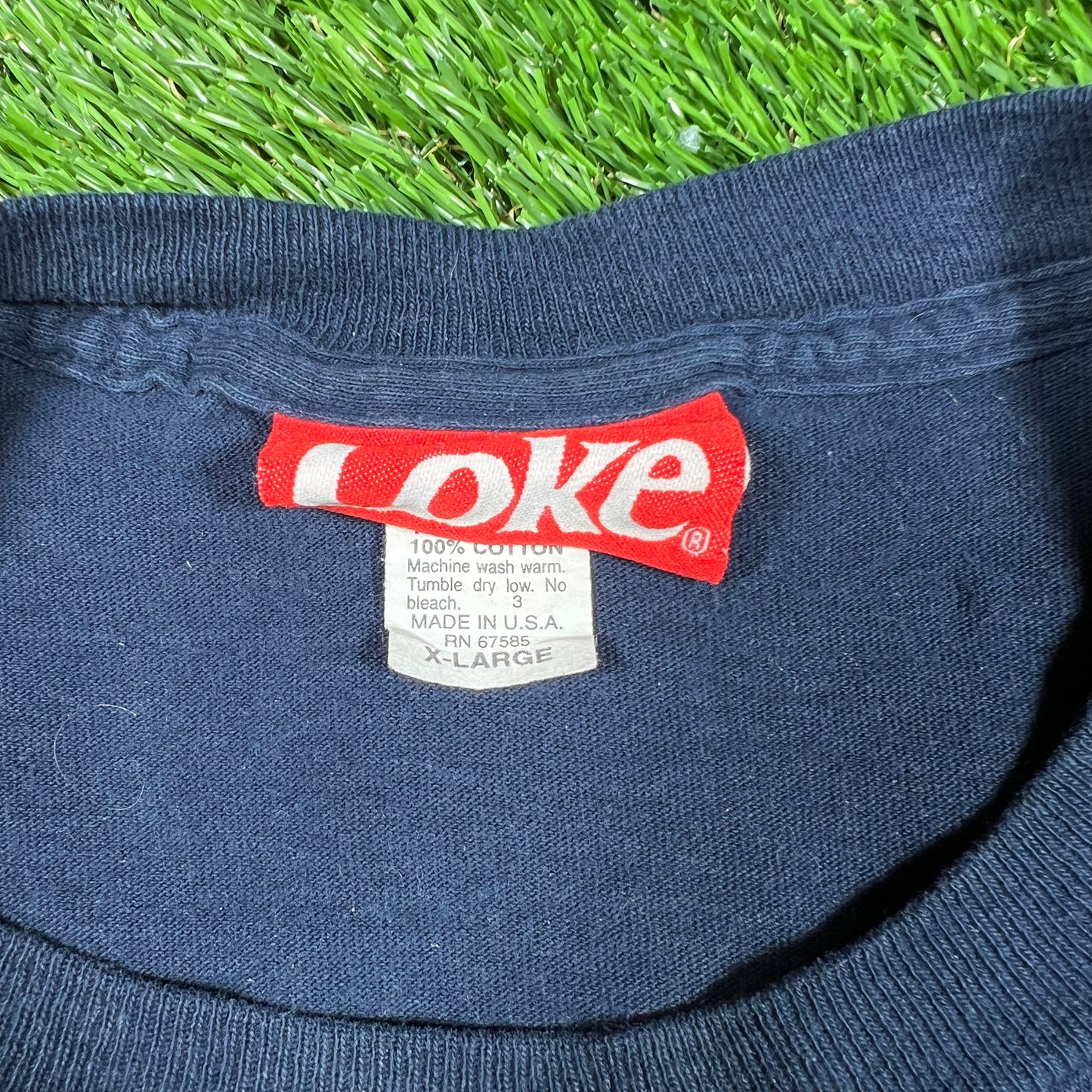1994 Coca Cola Polar Bears Navy Blue Tee Size XL USED v16595